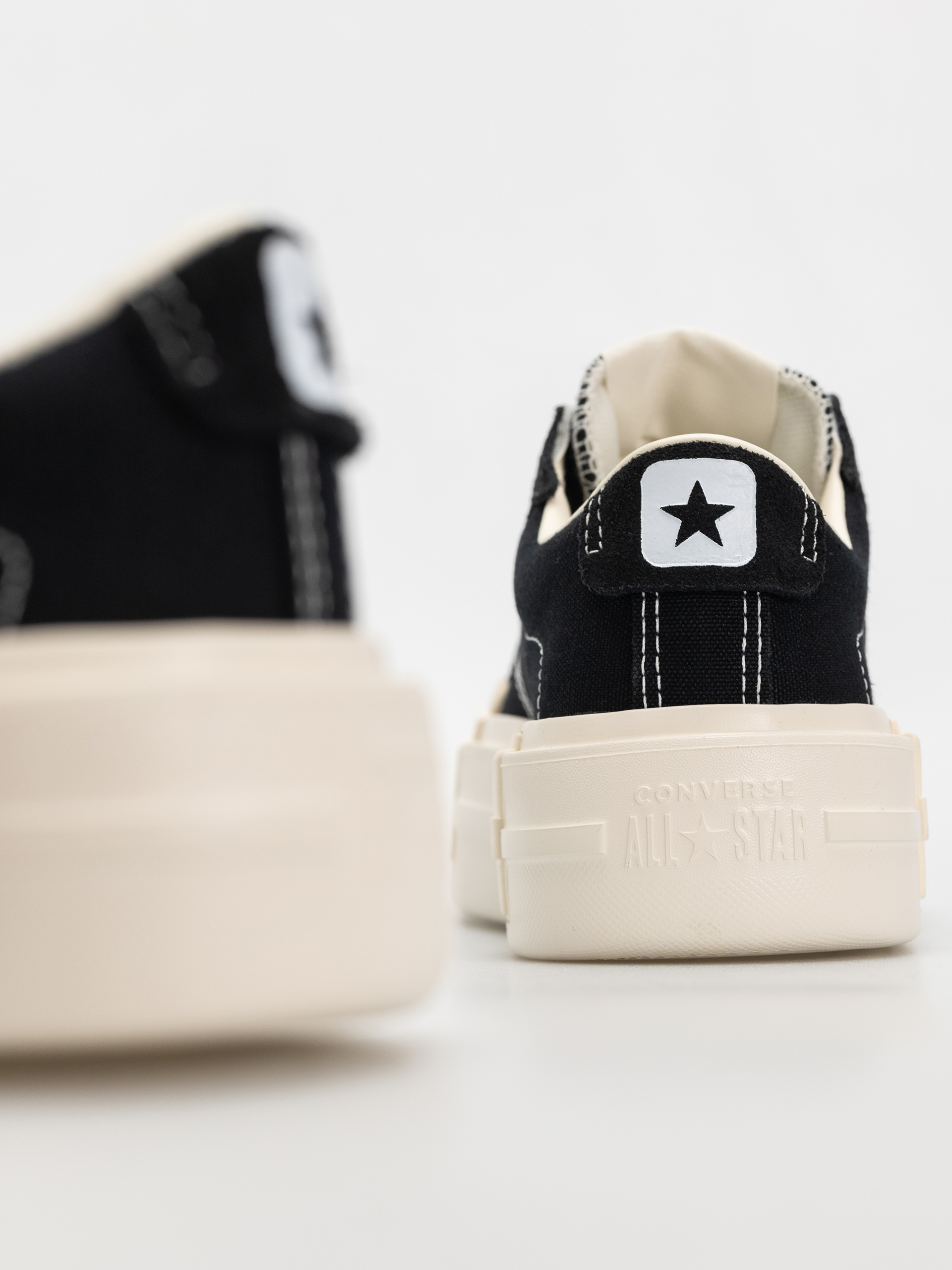 Converse Chuck Taylor All Star Cruise Ox Chucks (black)