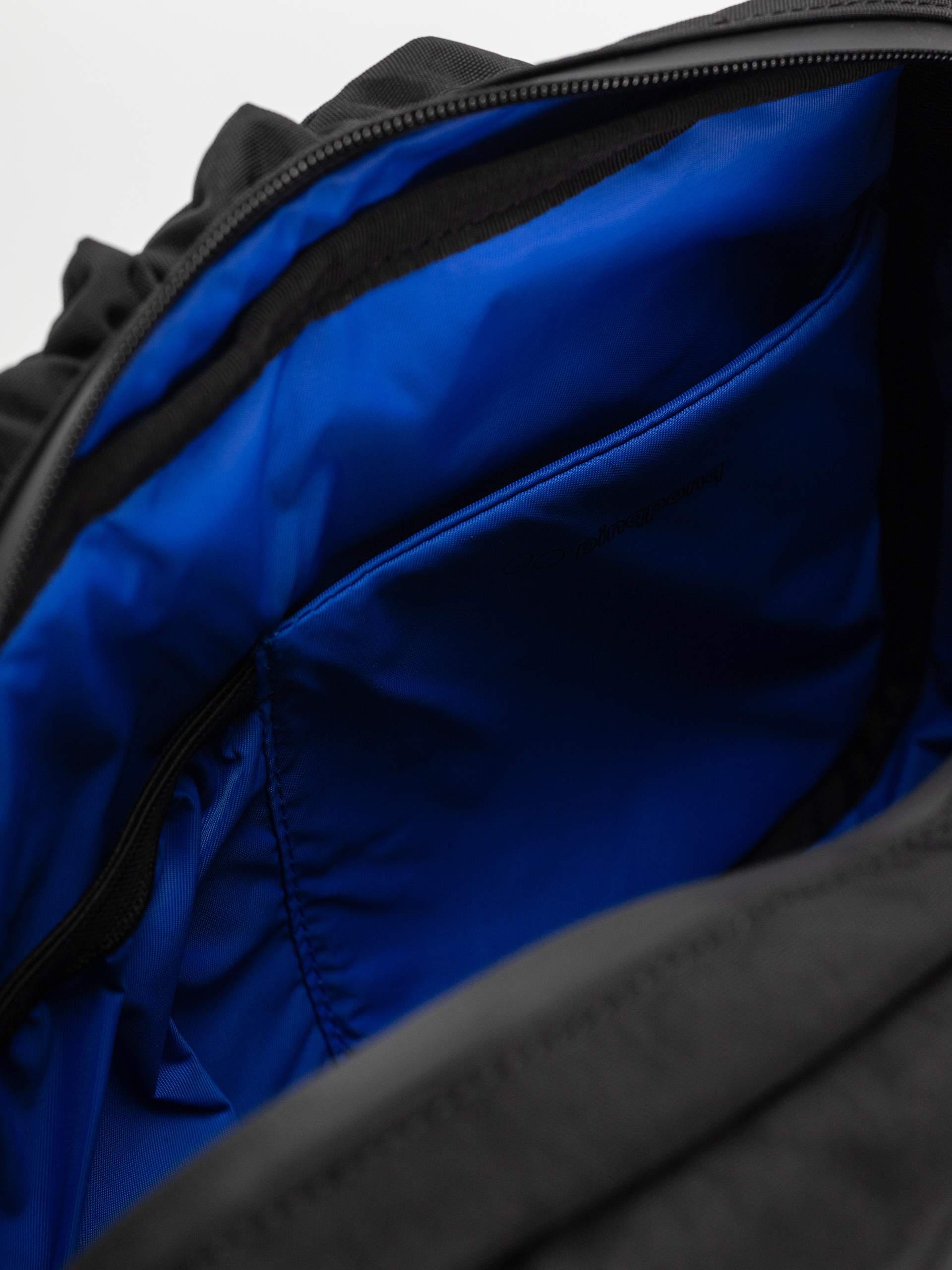 PinqPonq Tetrik Large Crinkle Rucksack (crinkle black)