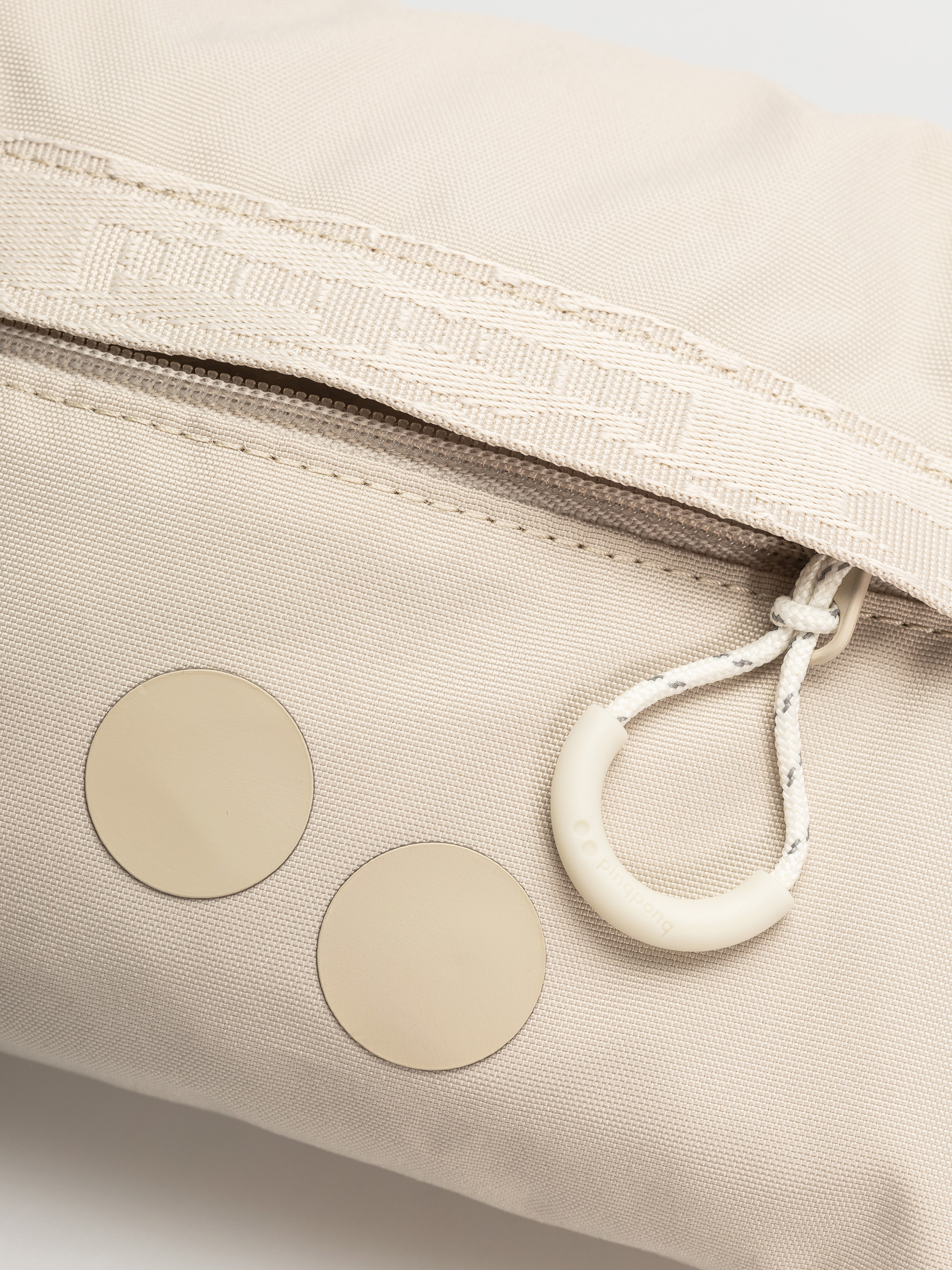 PinqPonq Brik Gürteltasche (cliff beige)