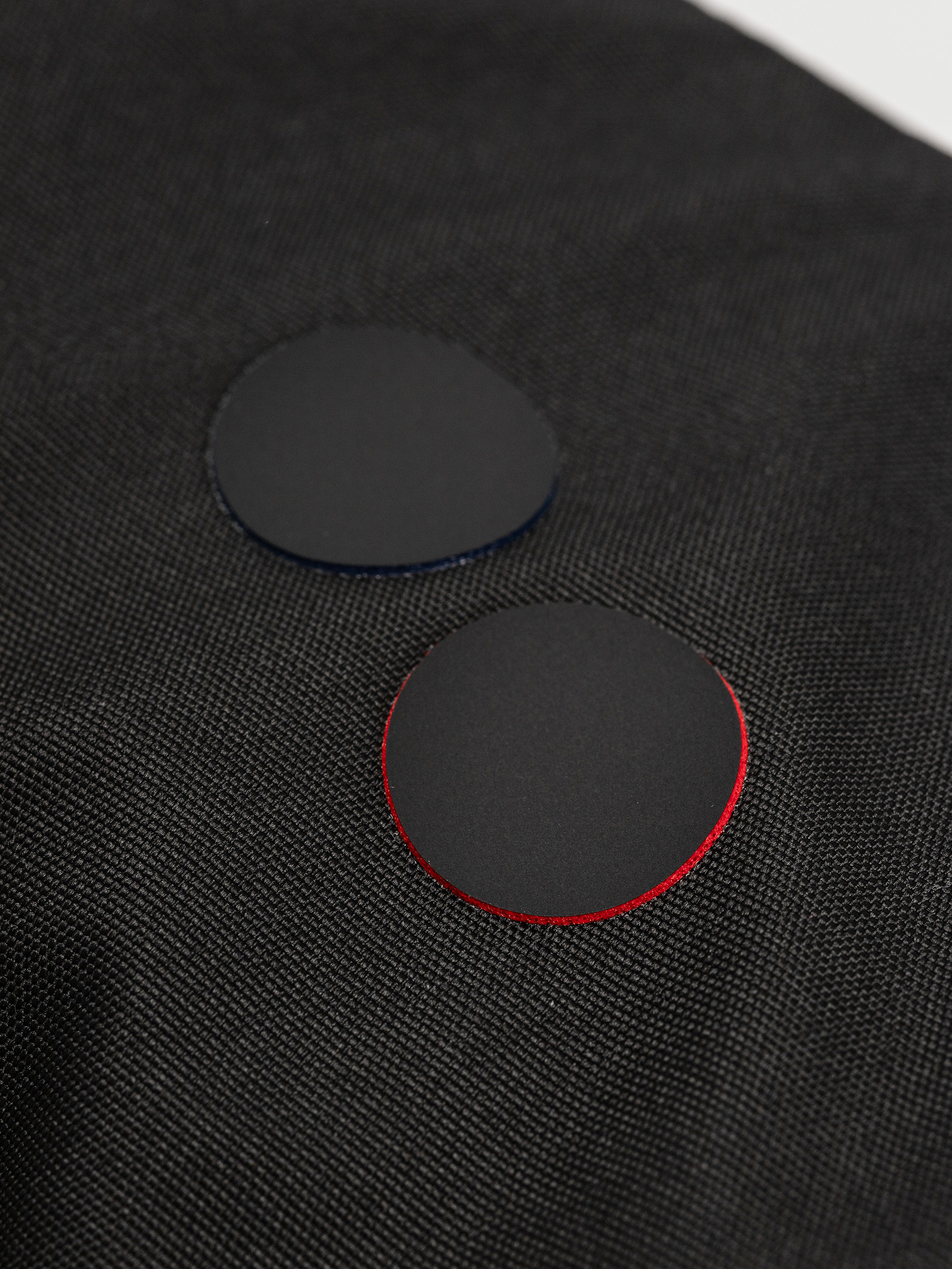 PinqPonq Krumm Small Tasche (rooted black)