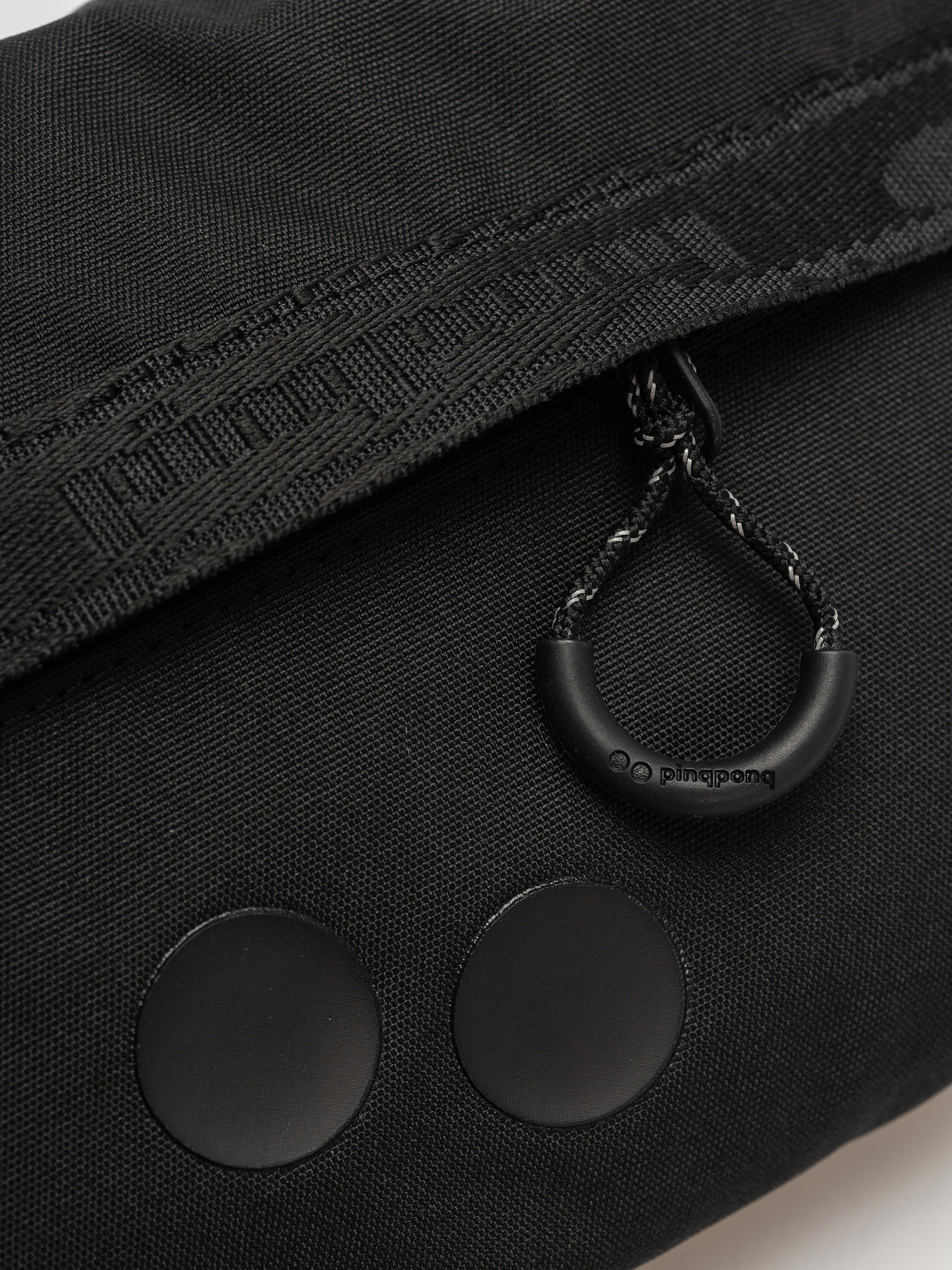 PinqPonq Brik Gürteltasche (rooted black)