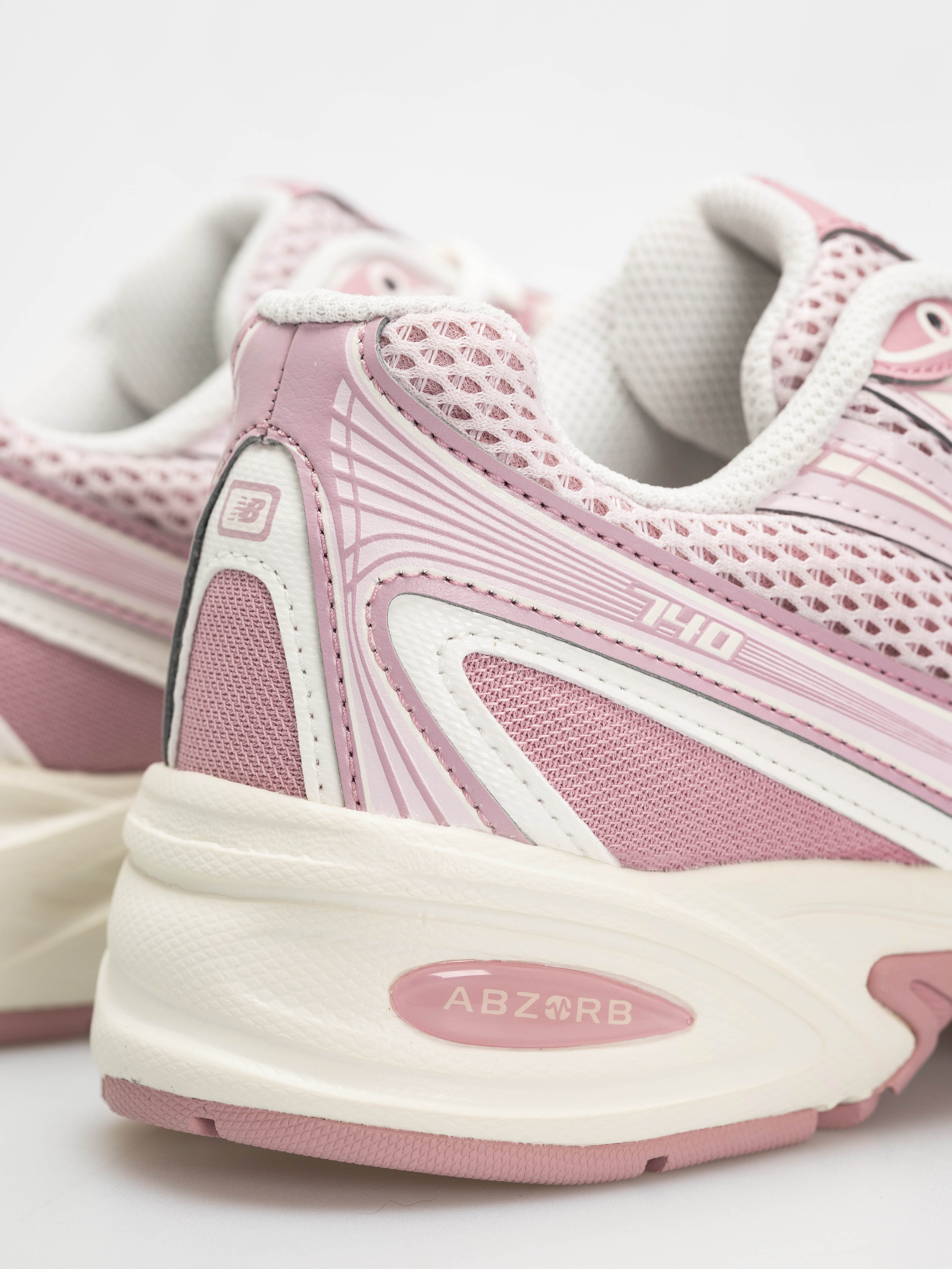 New Balance 740 Shoes (pink granite)