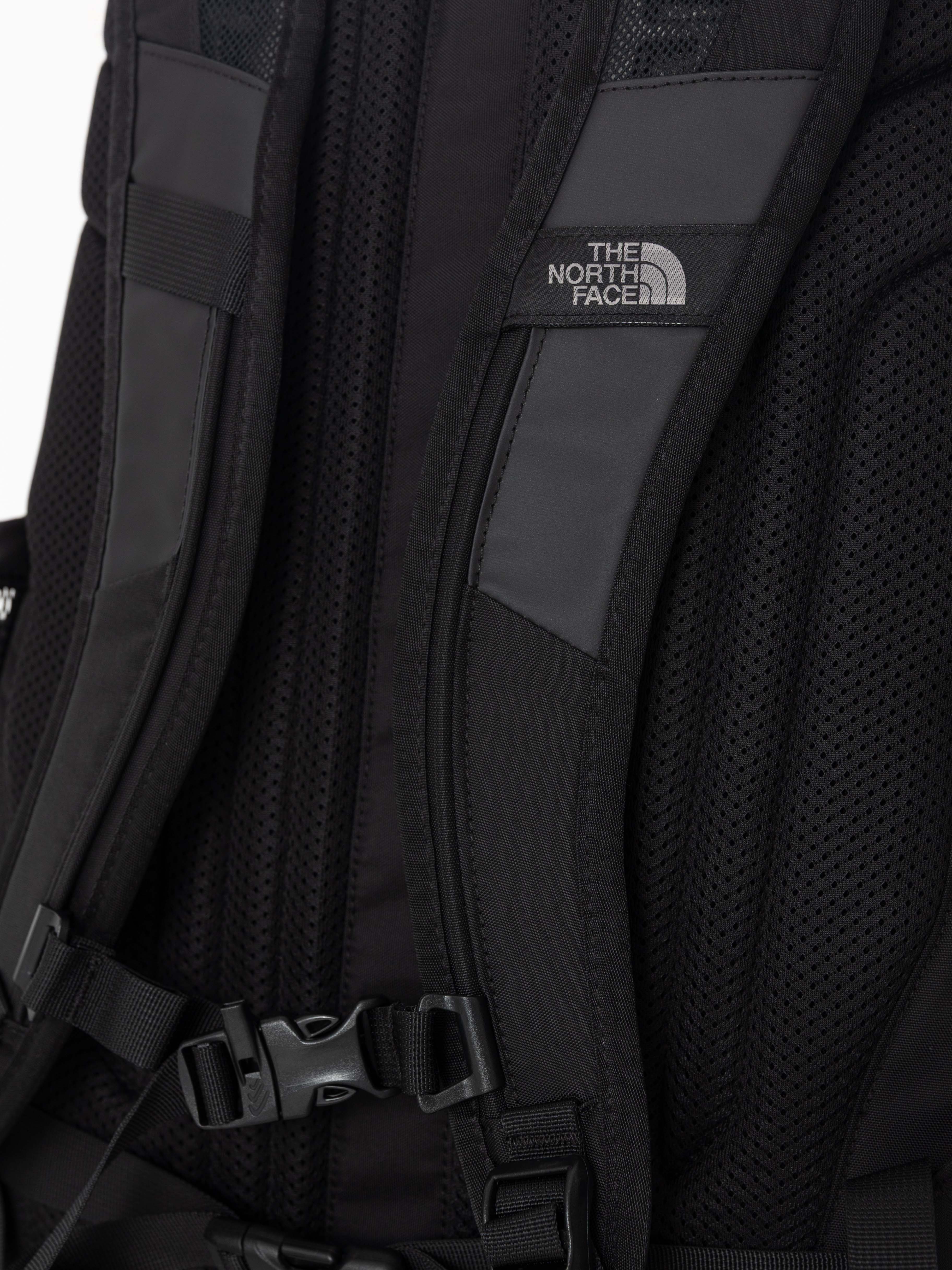 The North Face Hot Shot Base Camp Backpack (tnf black)