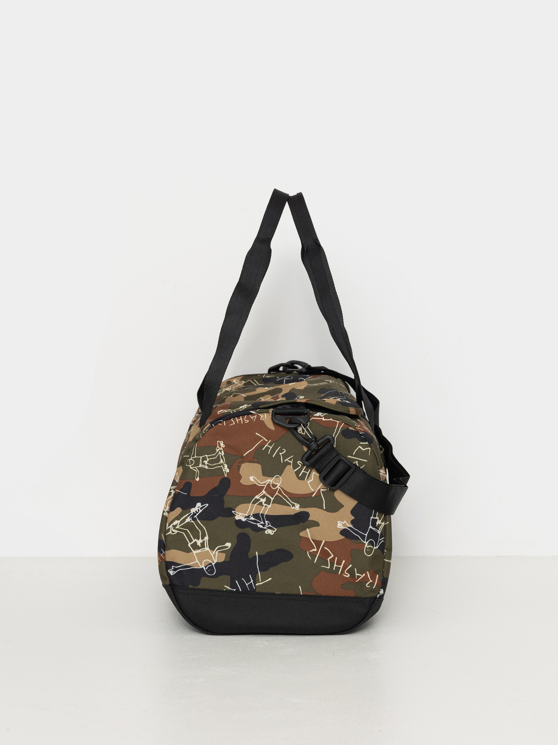 Herschel Supply Co. X Thrasher Gonz Heritage Skate Duffle Tasche (woodland camo)