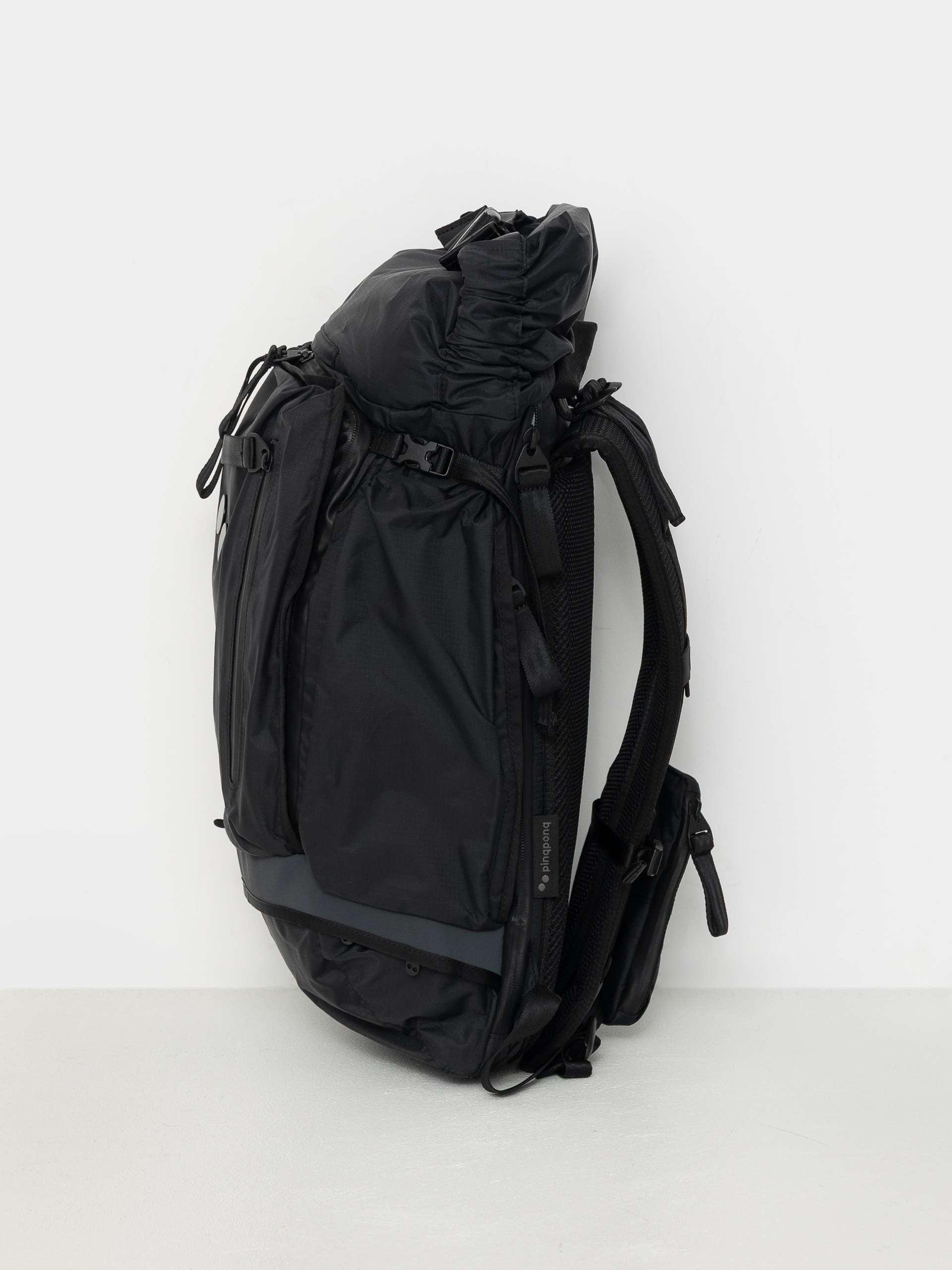 PinqPonq Komut Medium Rucksack (pure black)