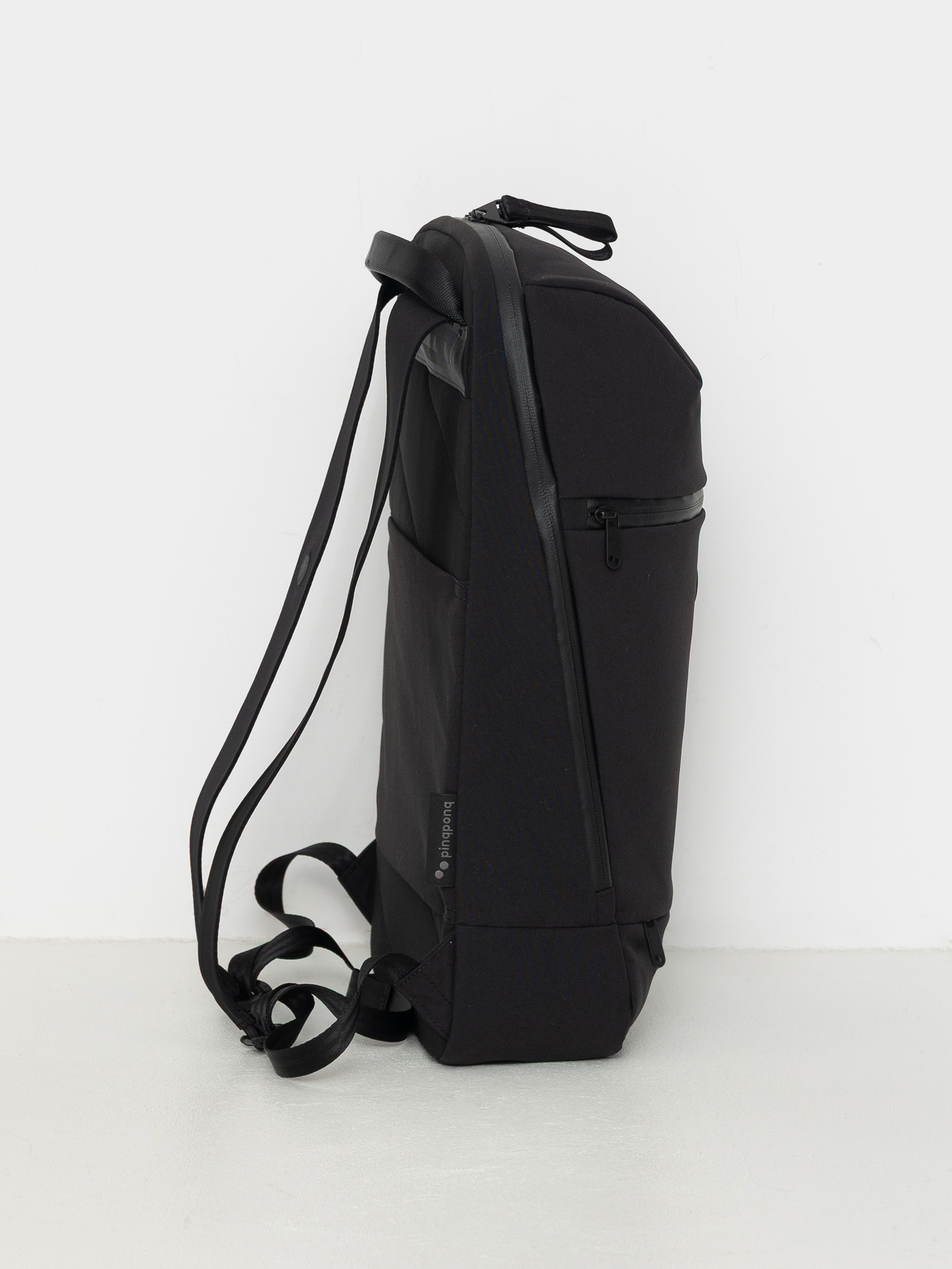 PinqPonq Kontor Backpack (solid black)
