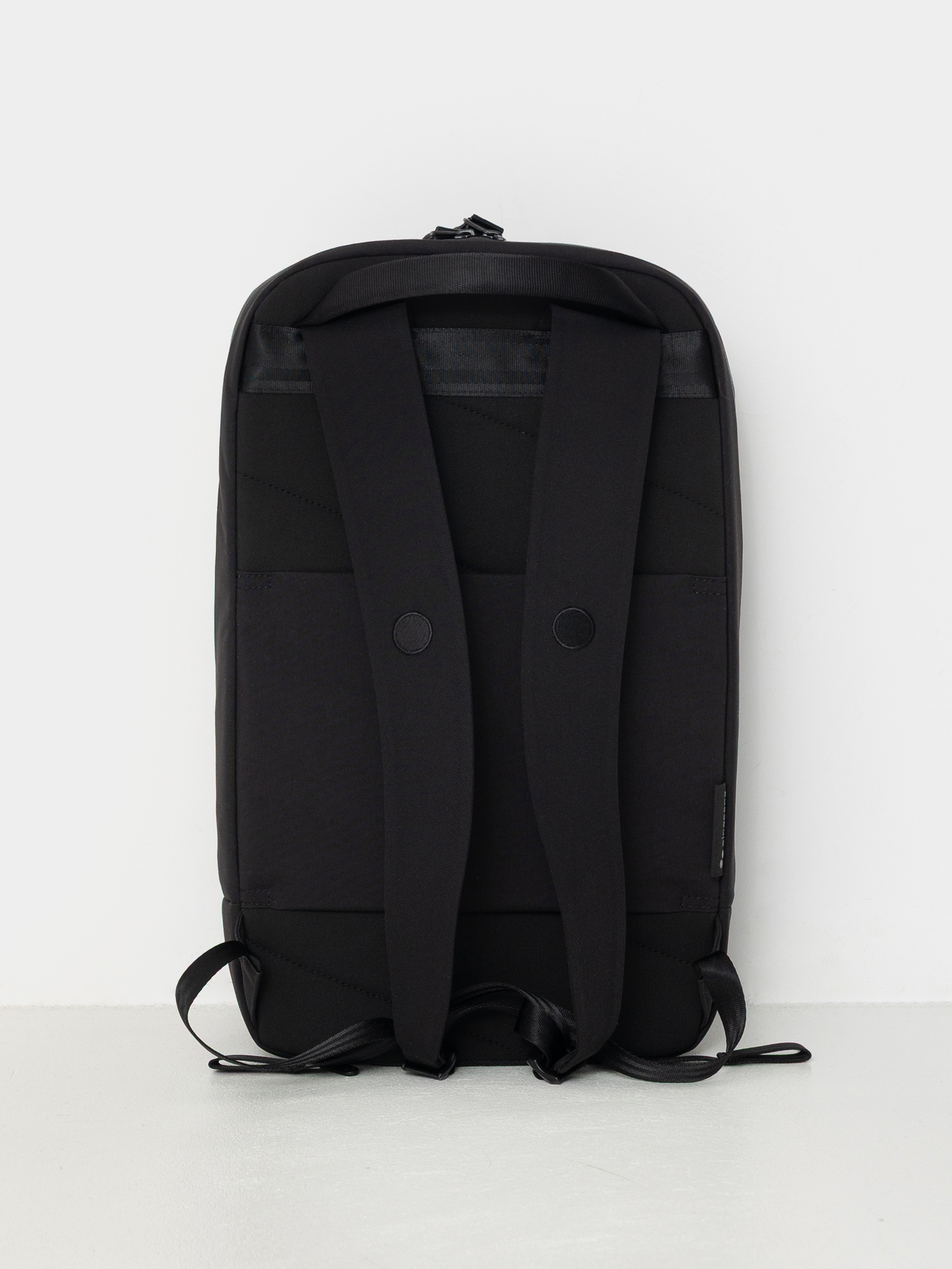 PinqPonq Kontor Backpack (solid black)