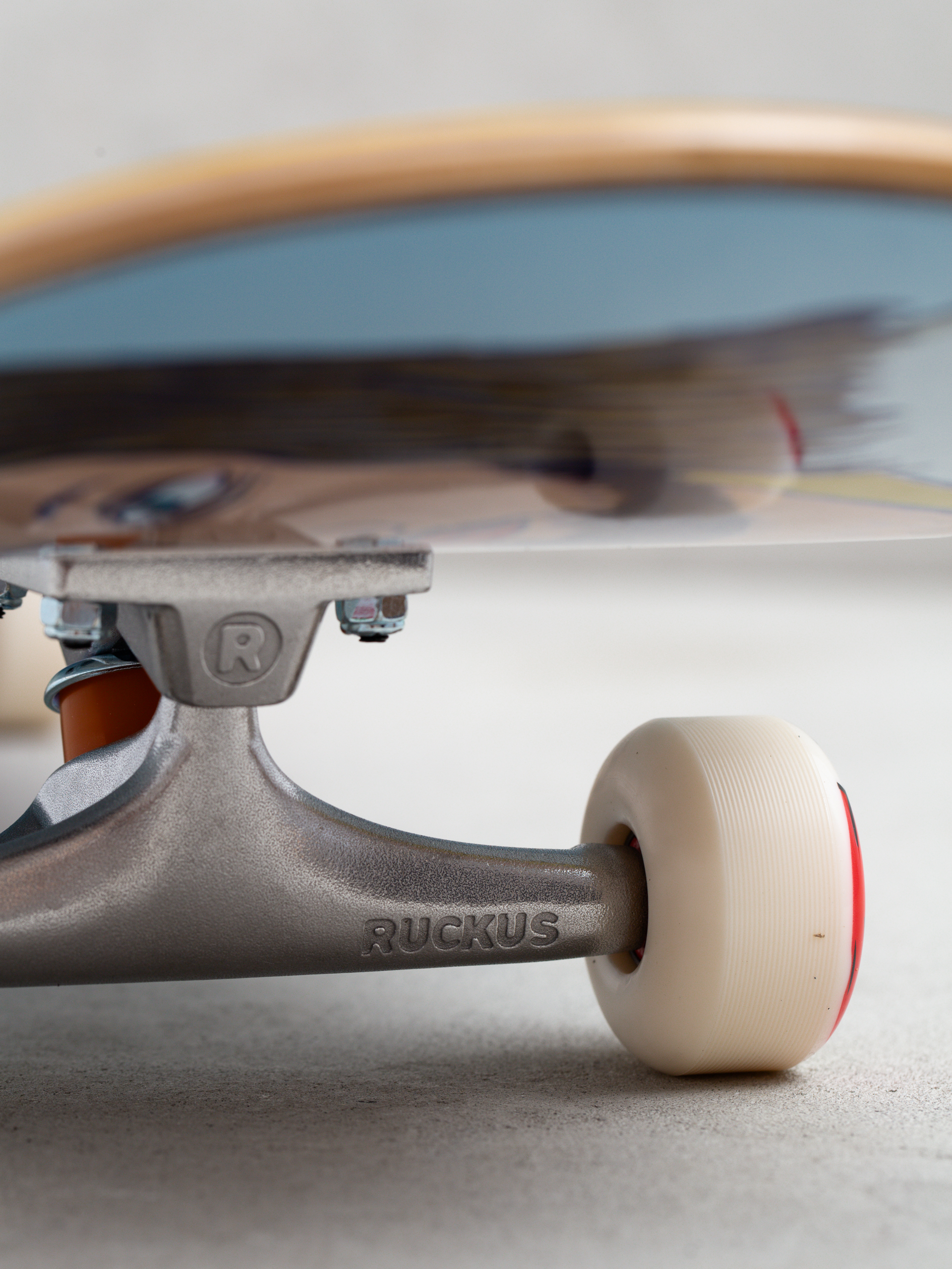 Toy Machine Bury The Hatchet Skateboard - multicolor