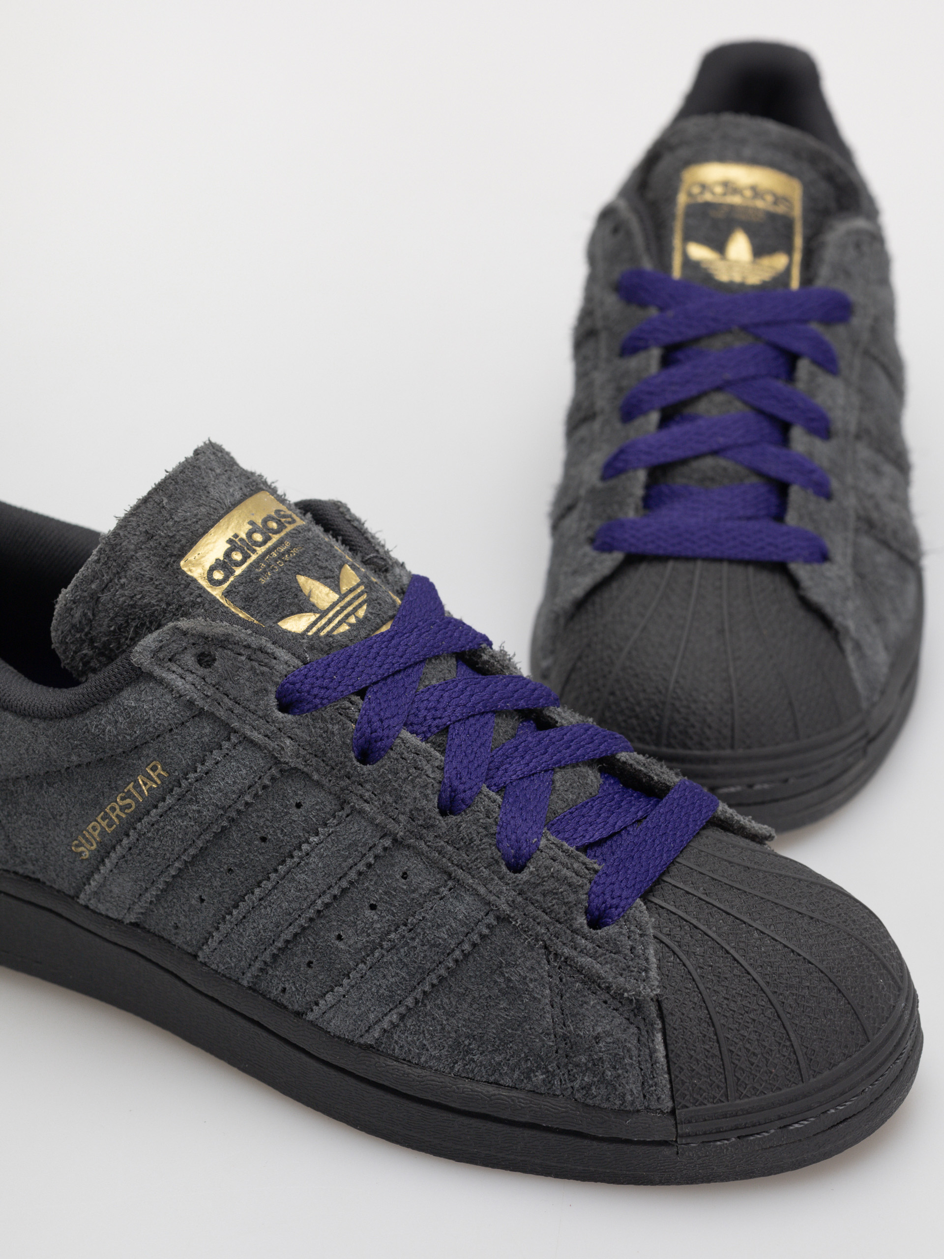 adidas Superstar Adv Schuhe (carbon/carbon/cpurpl)