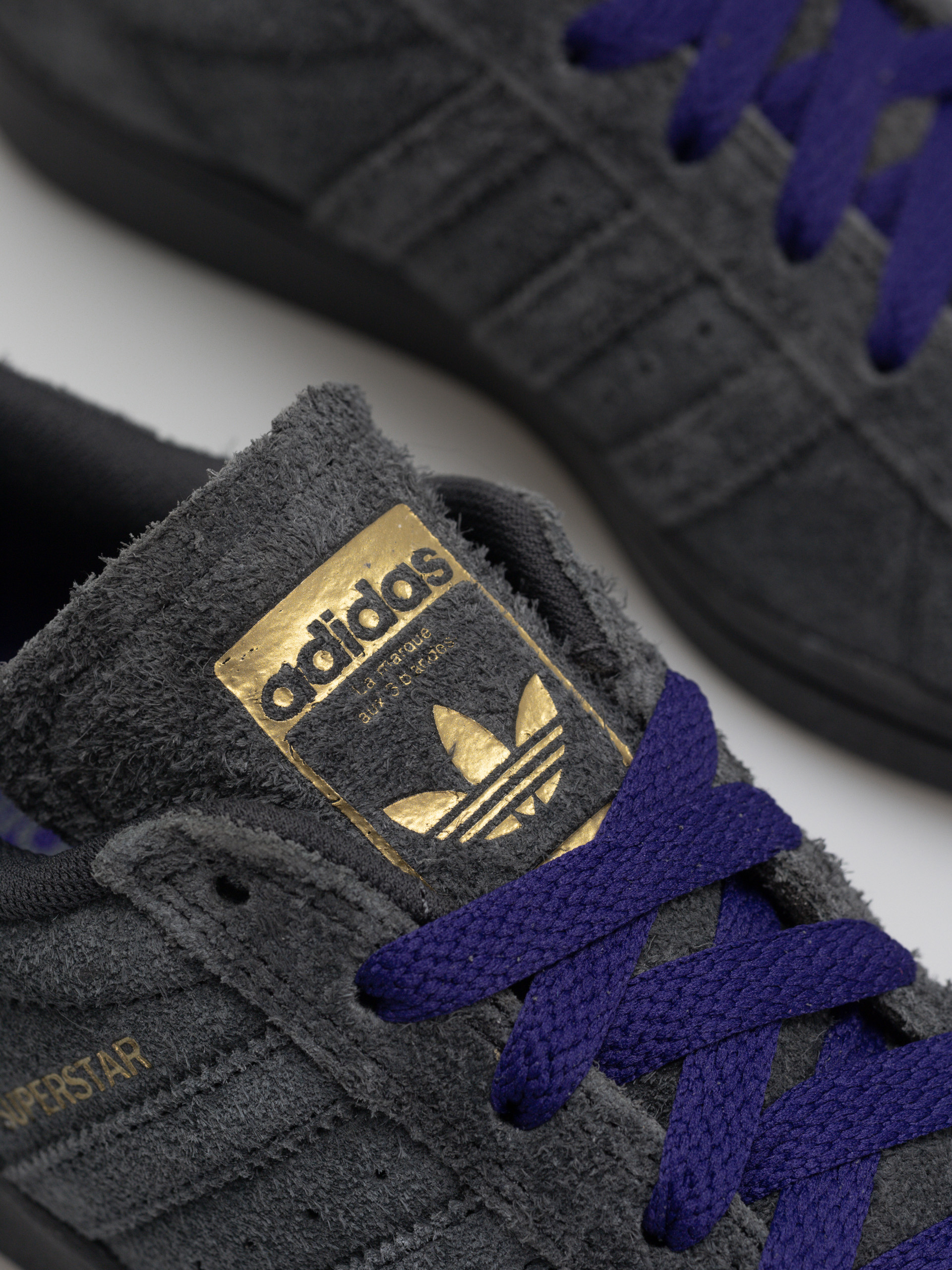 adidas Superstar Adv Shoes (carbon/carbon/cpurpl)