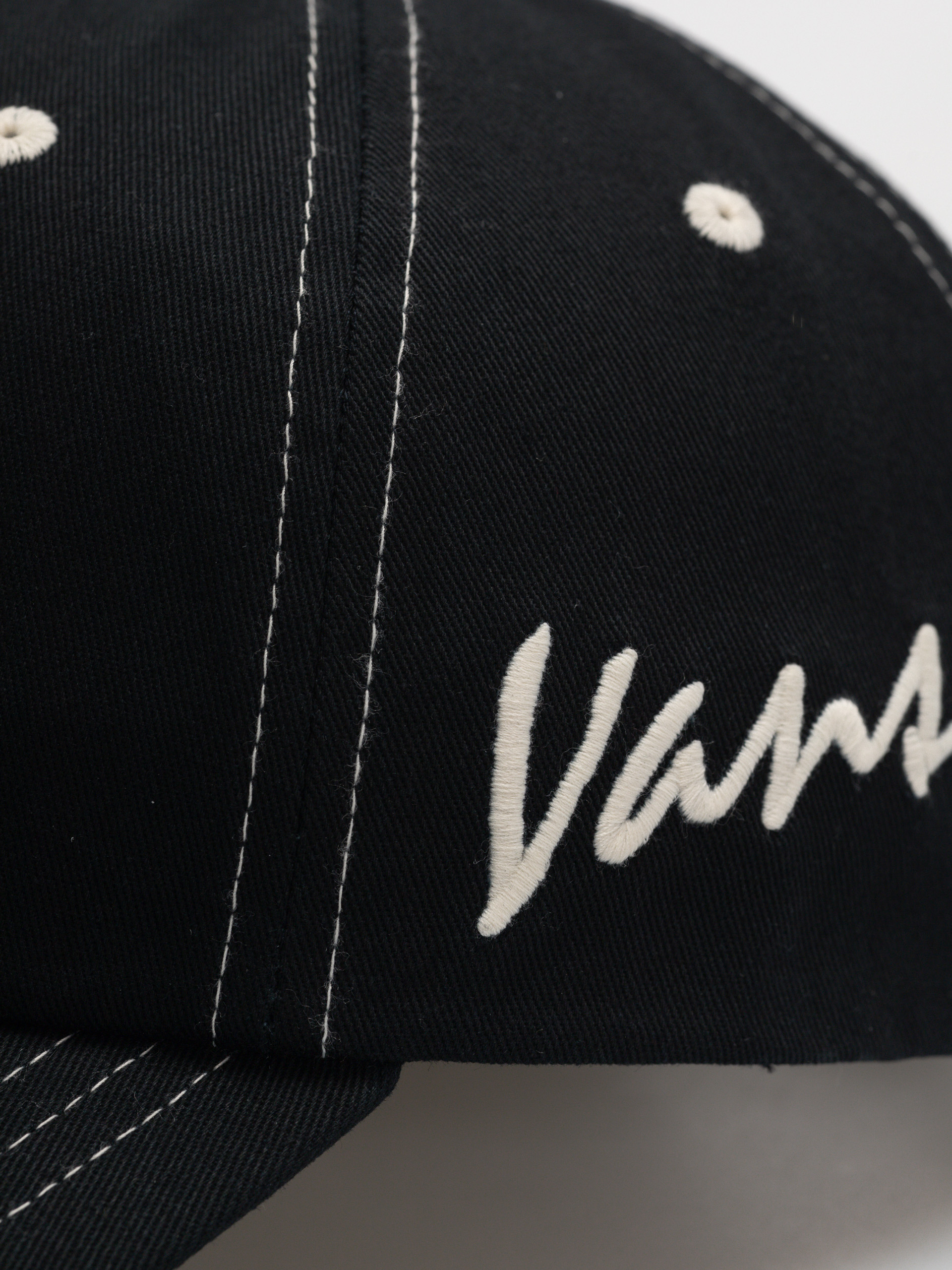 Vans Classic Script Curved Bill Jockey Cap (black)