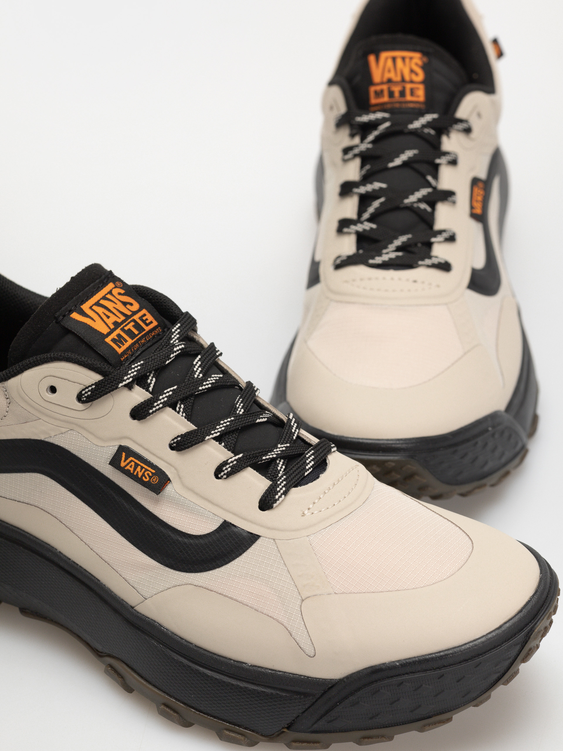 Vans Mte Crosspath Shoes (light brown)