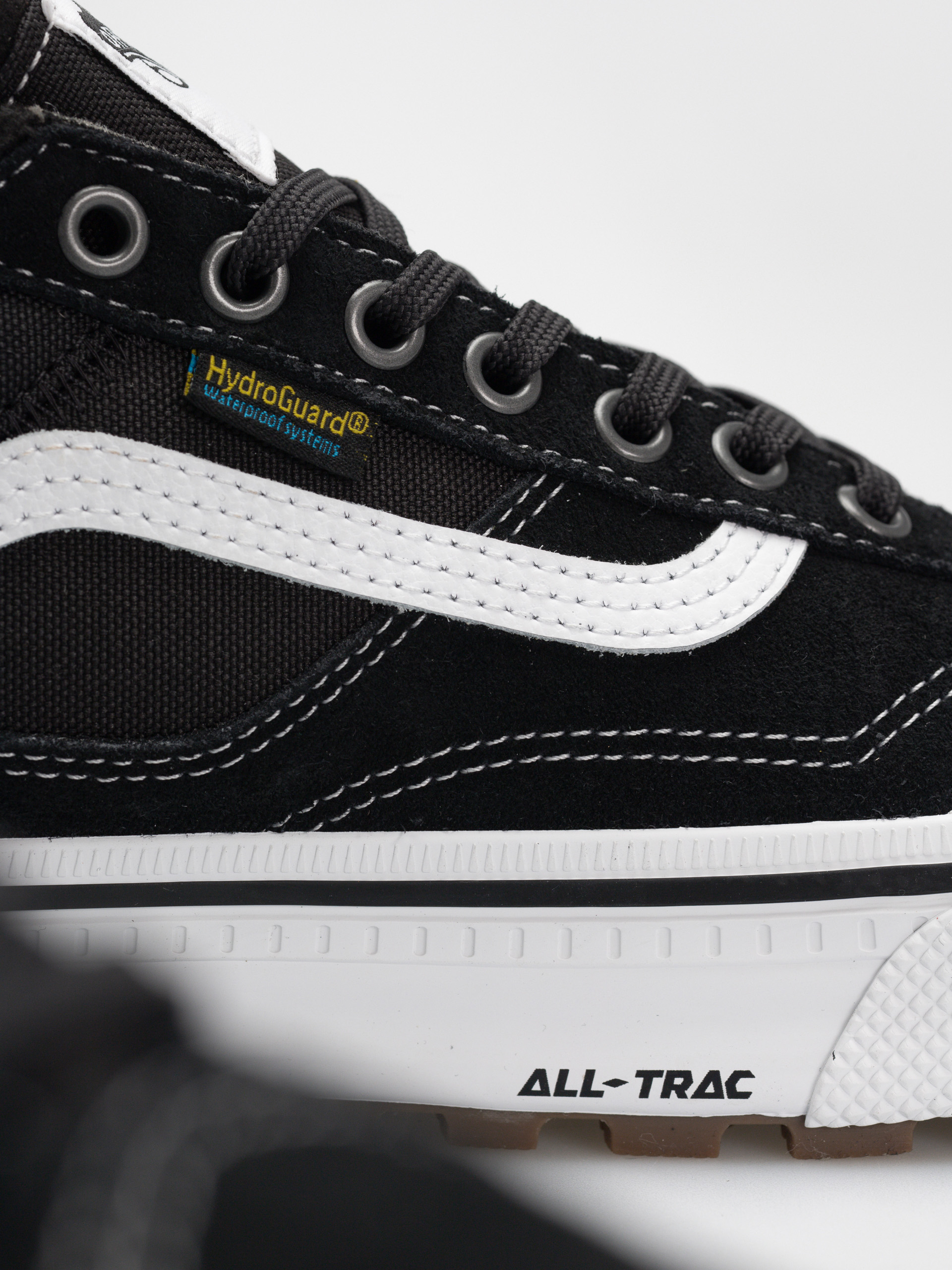 Vans Mte Old Skool Waterproof Insulated Shoes (black/white)