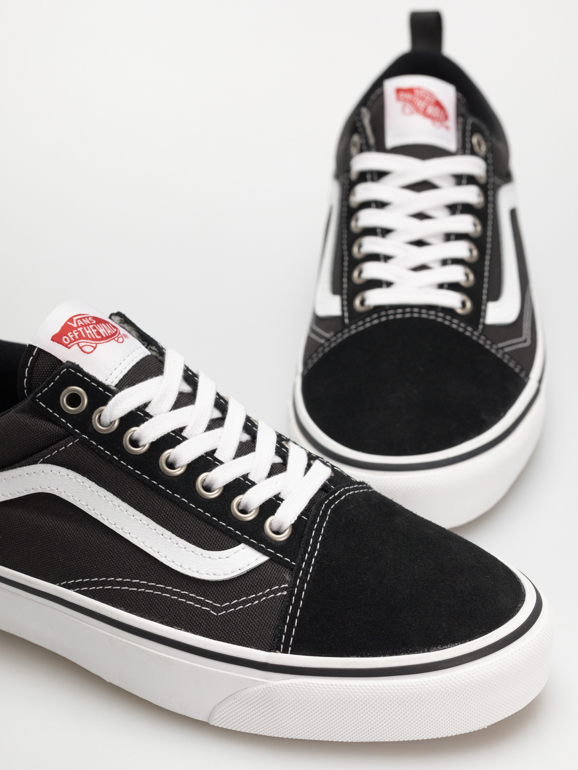Vans Mte Old Skool Insulated Schuhe (black/white)