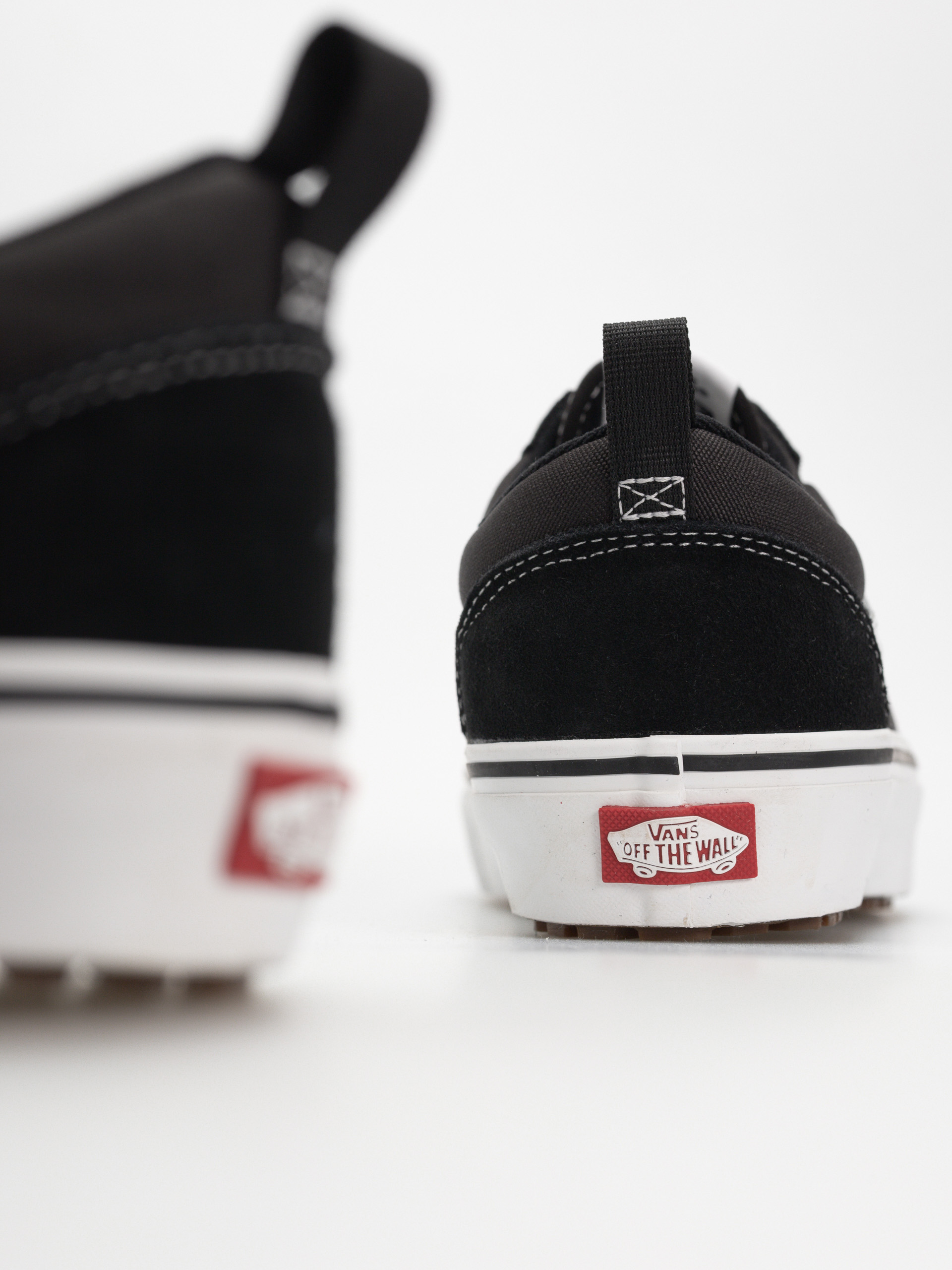 Vans Mte Old Skool Insulated Schuhe (black/white)