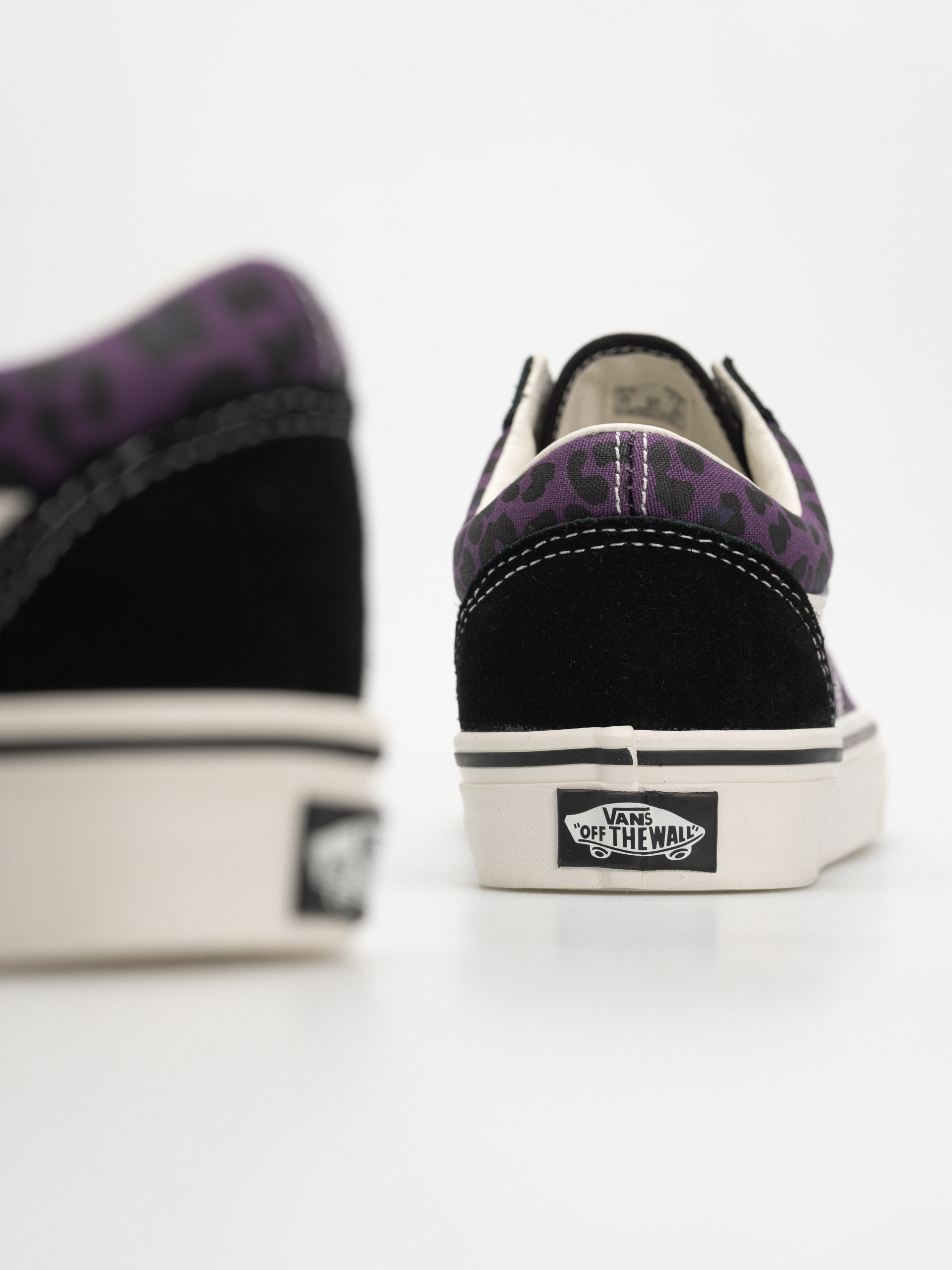 Vans Old Skool Shoes (leopard/purple)