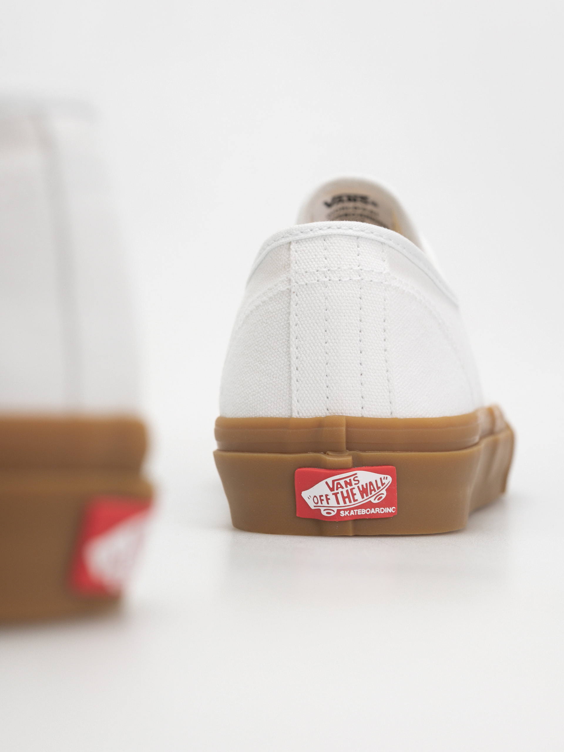 Vans Skate Authentic Shoes (white/gum)