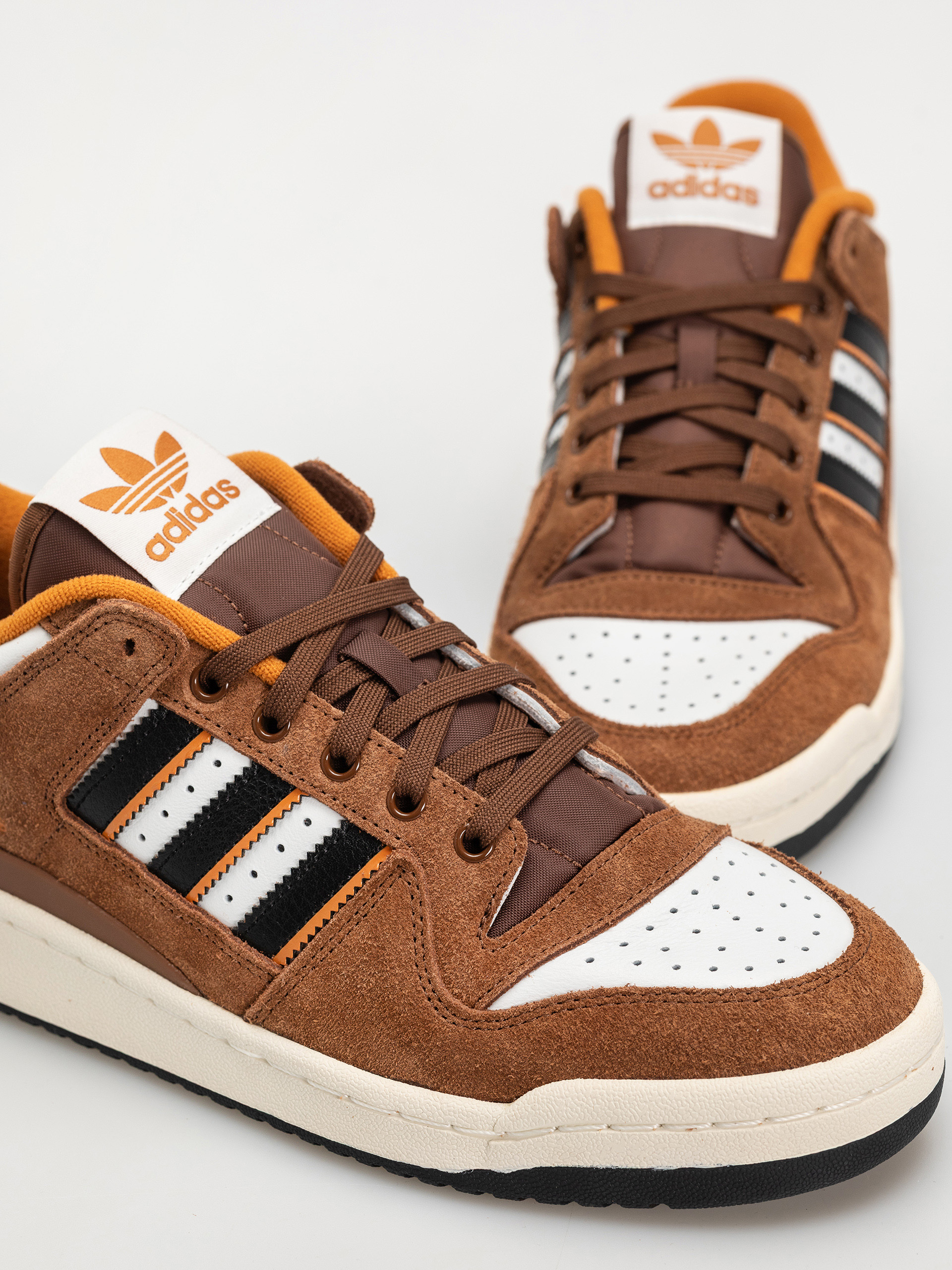 adidas Forum 84 Low Adv Shoes (crywht/cblack/rusora)