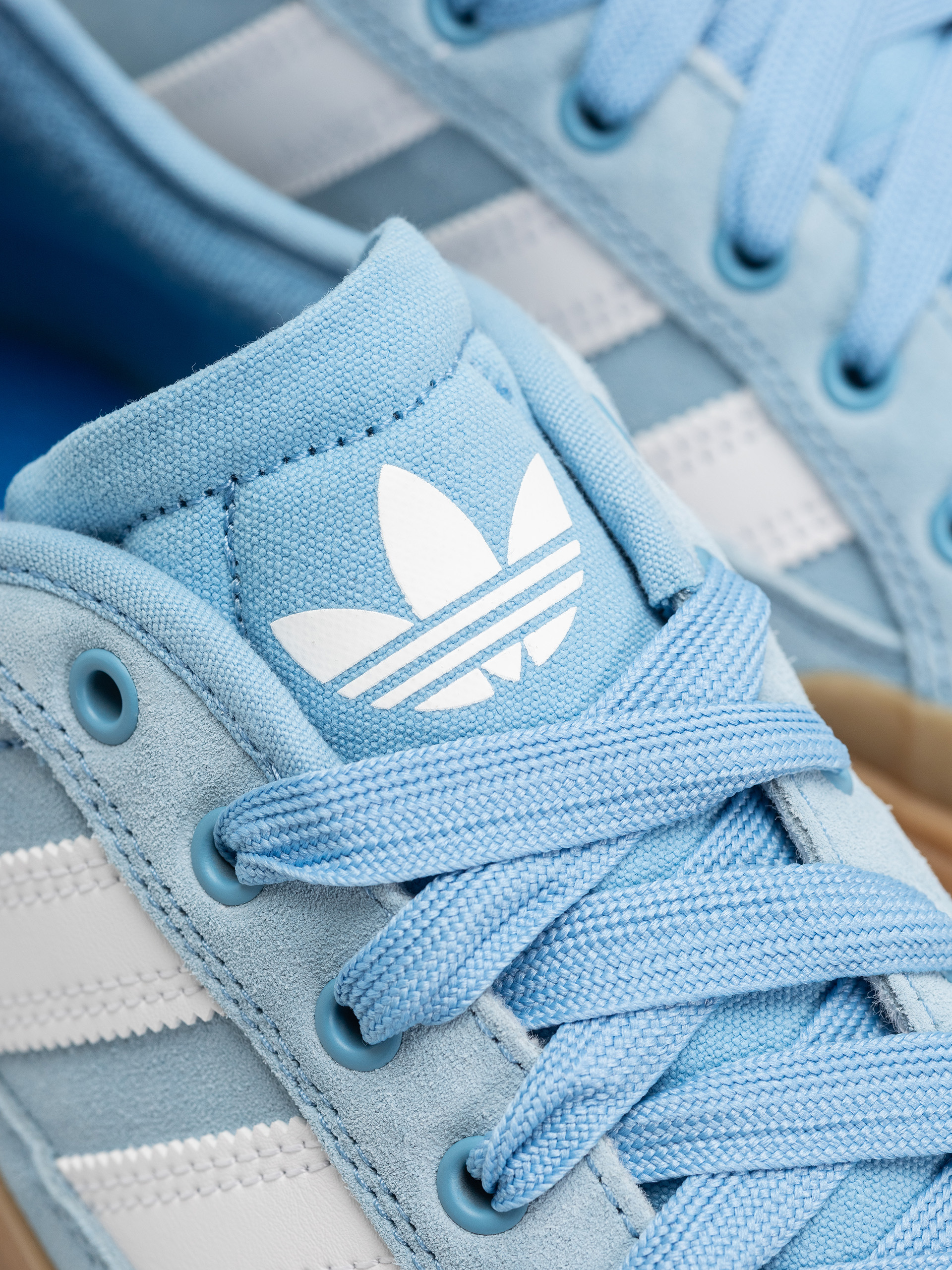 adidas Court Tns Premiere Schuhe (ltblue/ftwwht/gum3)