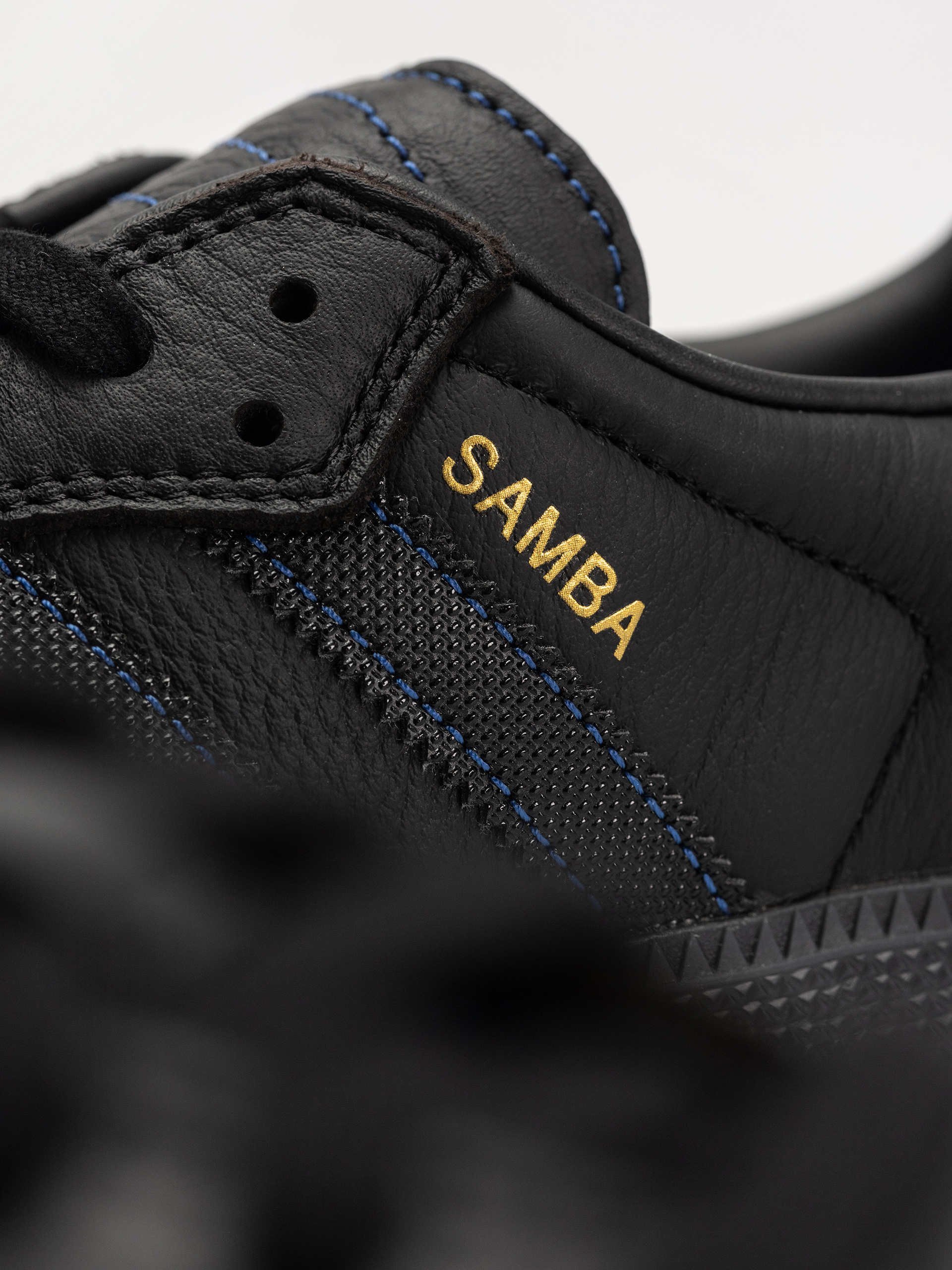 adidas Samba Adv Schuhe (cblack/cblack/royblu)