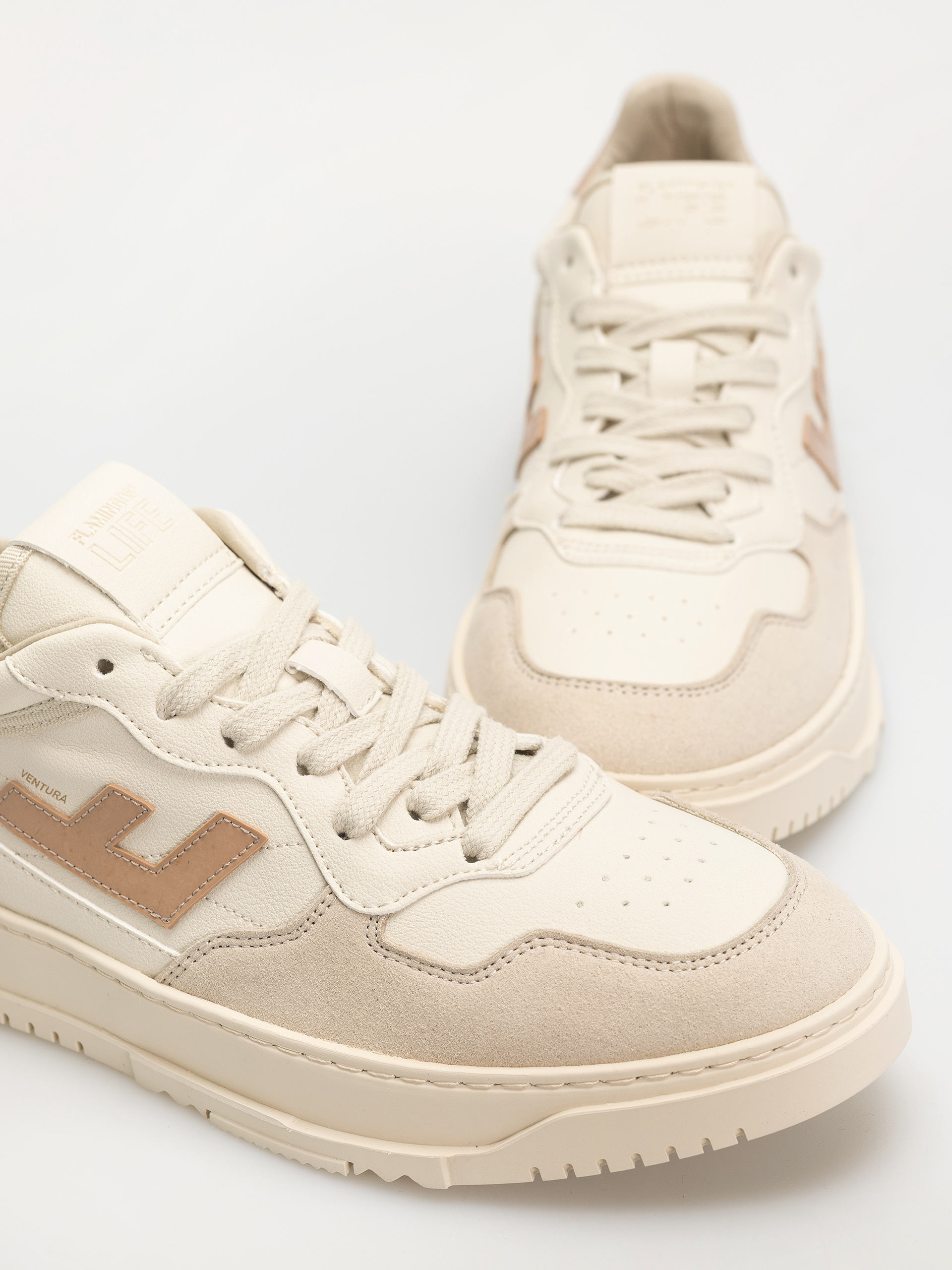 Flamingos Life Shoes Ventura (brush cream)