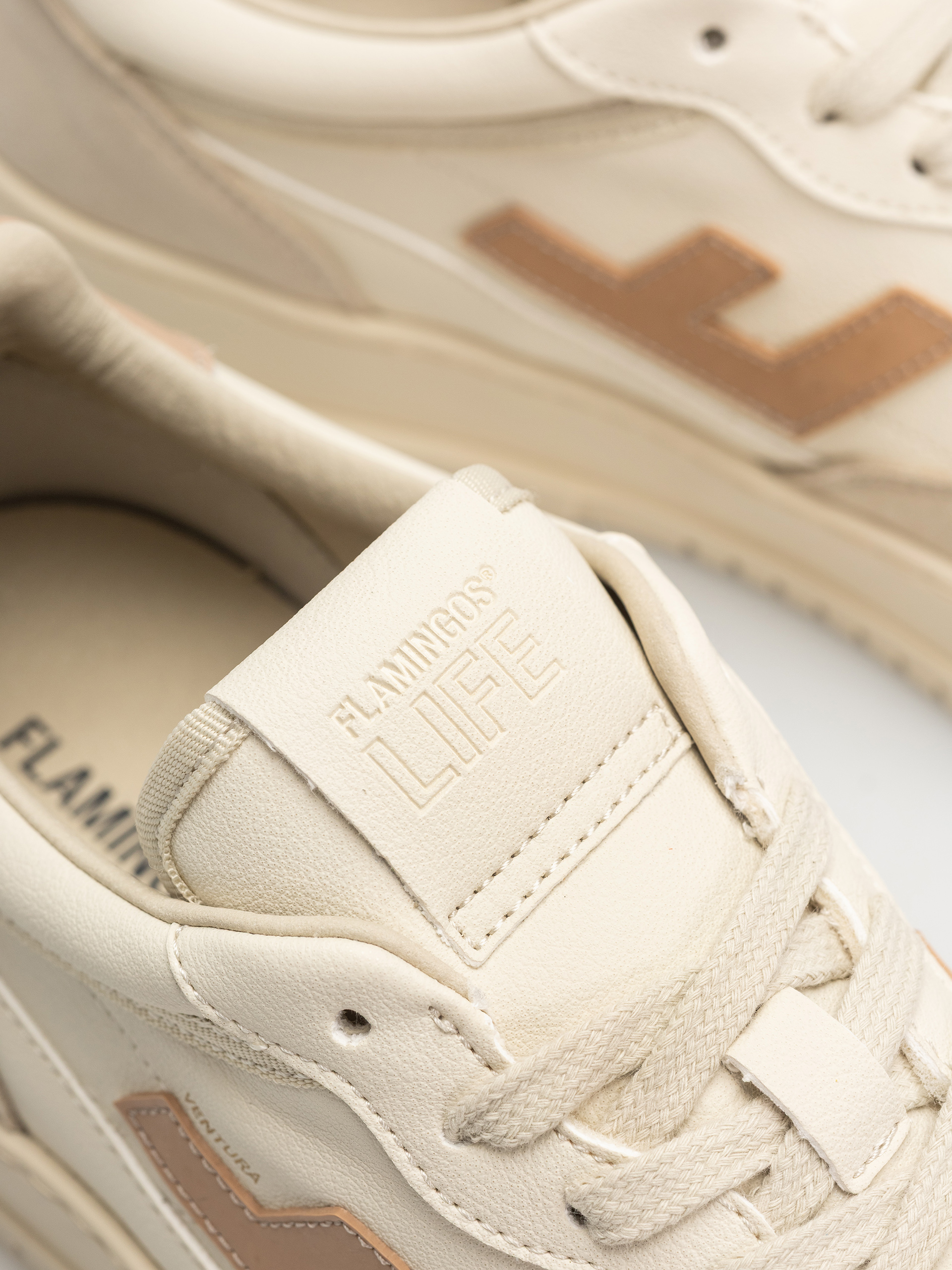 Flamingos Life Schuhe Ventura (brush cream)