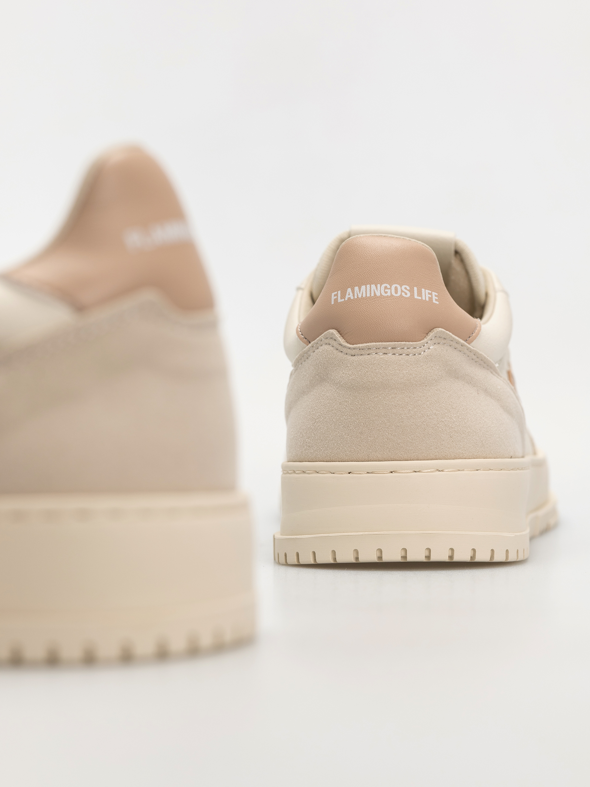 Flamingos Life Ventura Shoes (brush cream)