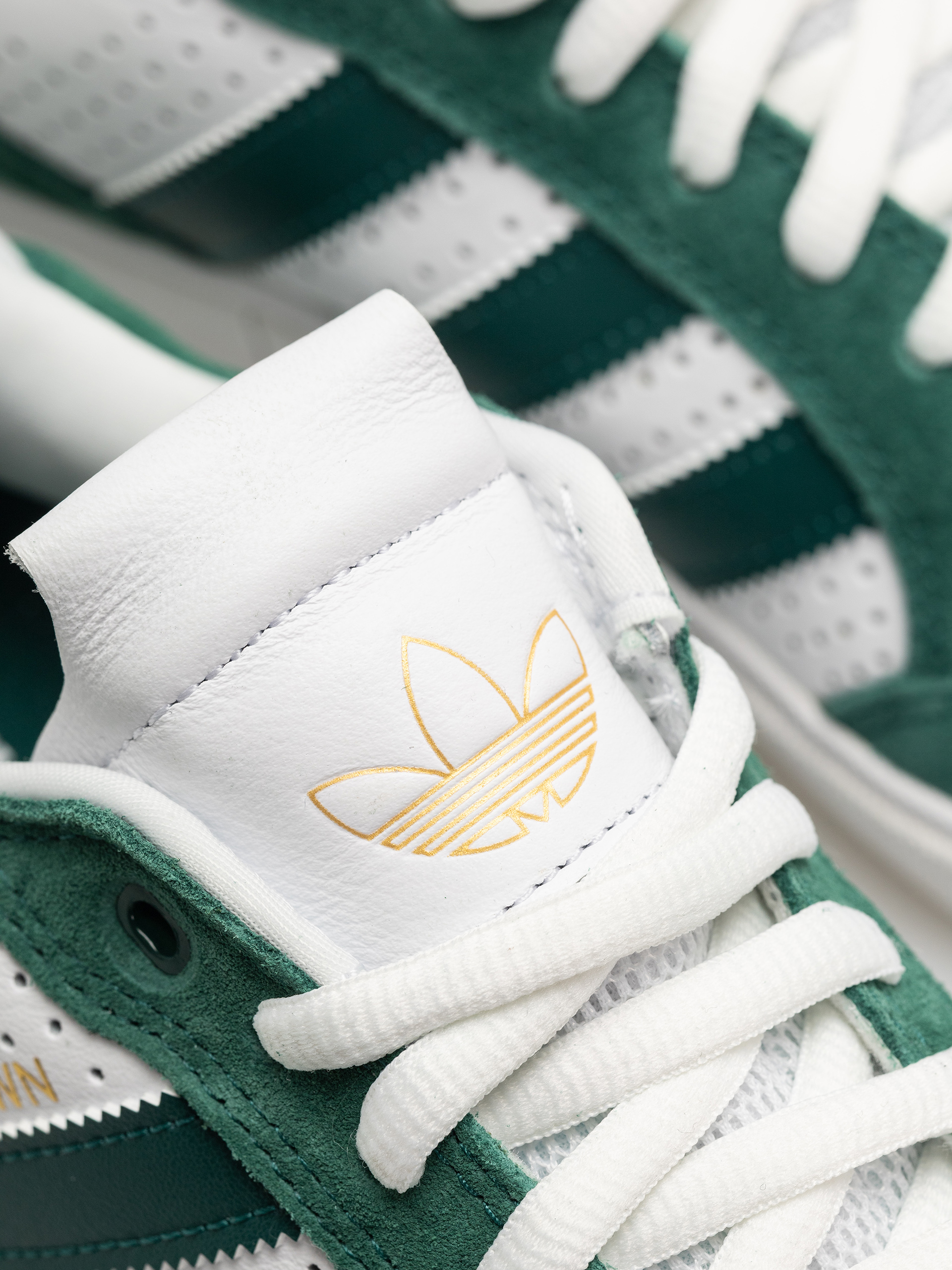 adidas Schuhe Tyshawn Low (cgreen/cgreen/ftwwht)