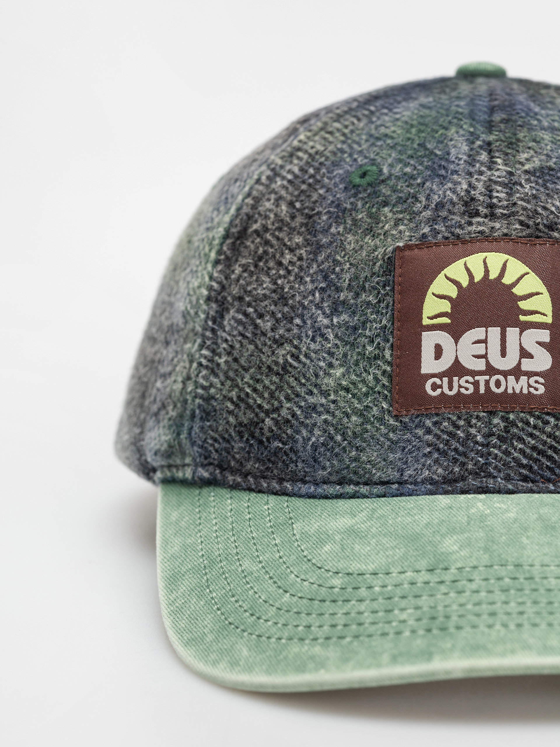 Deus Ex Machina Vacay Check Cap (black check)