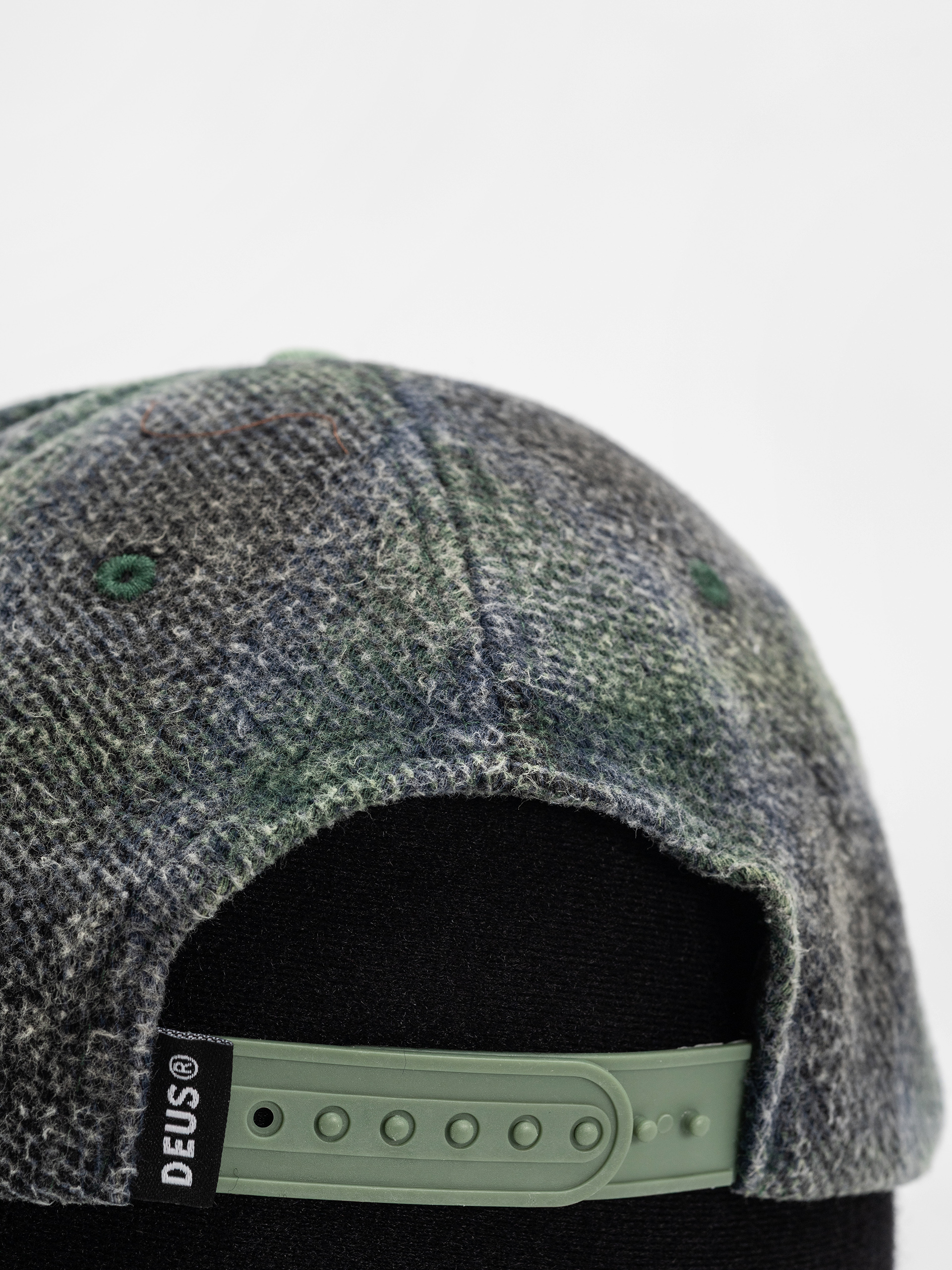 Deus Ex Machina Vacay Check Cap (black check)