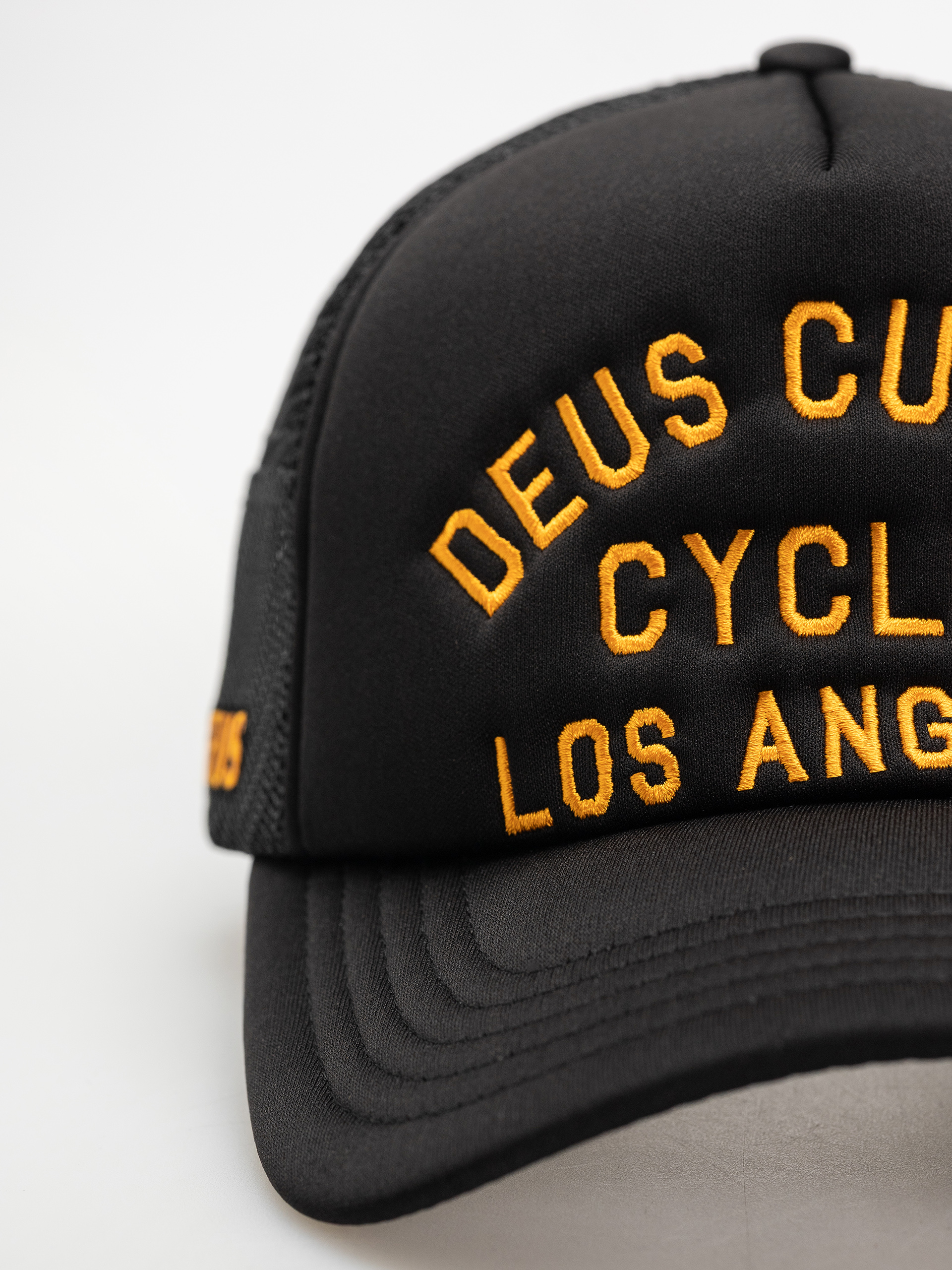 Deus Ex Machina Citadel Trucker Cap (black)