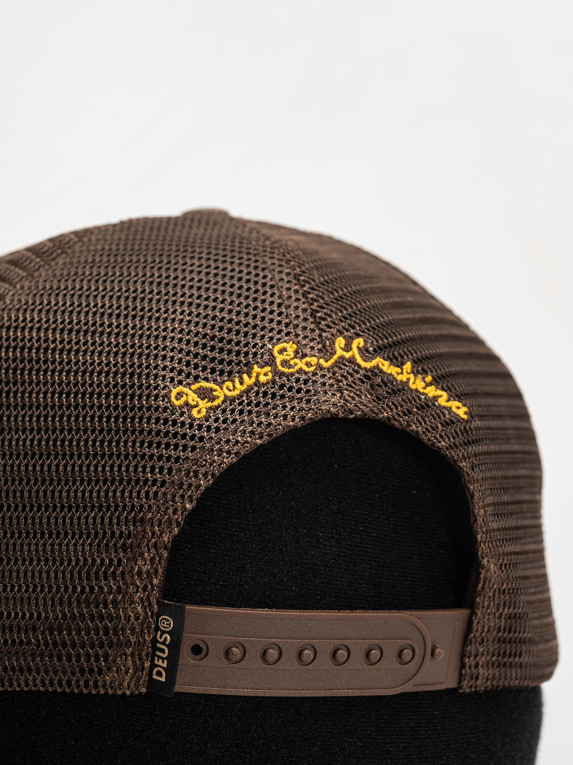 Deus Ex Machina Gumshoe Cord Trucker Cap (potting brown)