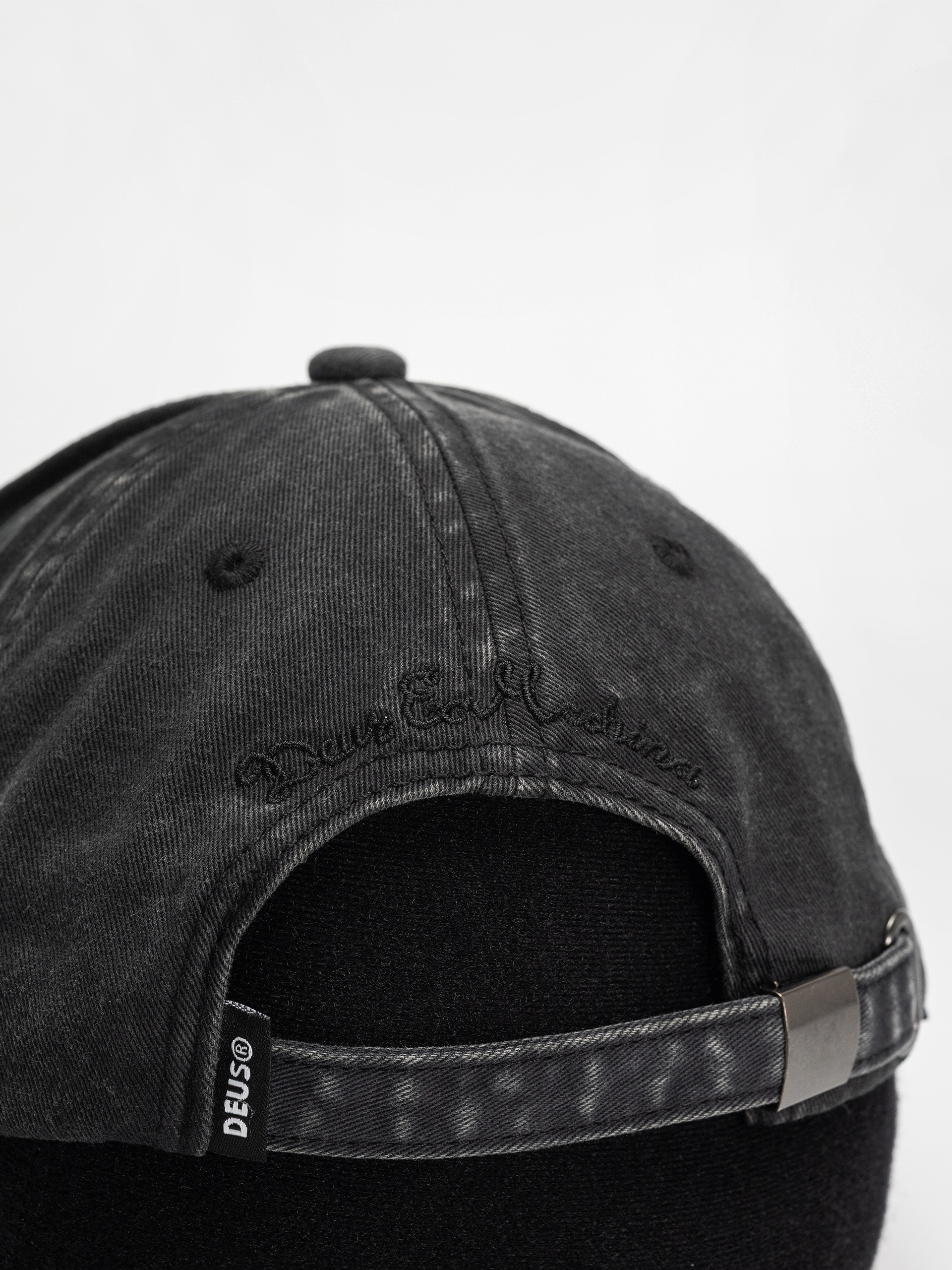 Deus Ex Machina Shield Garment Dyed Dad Cap Cap (black)