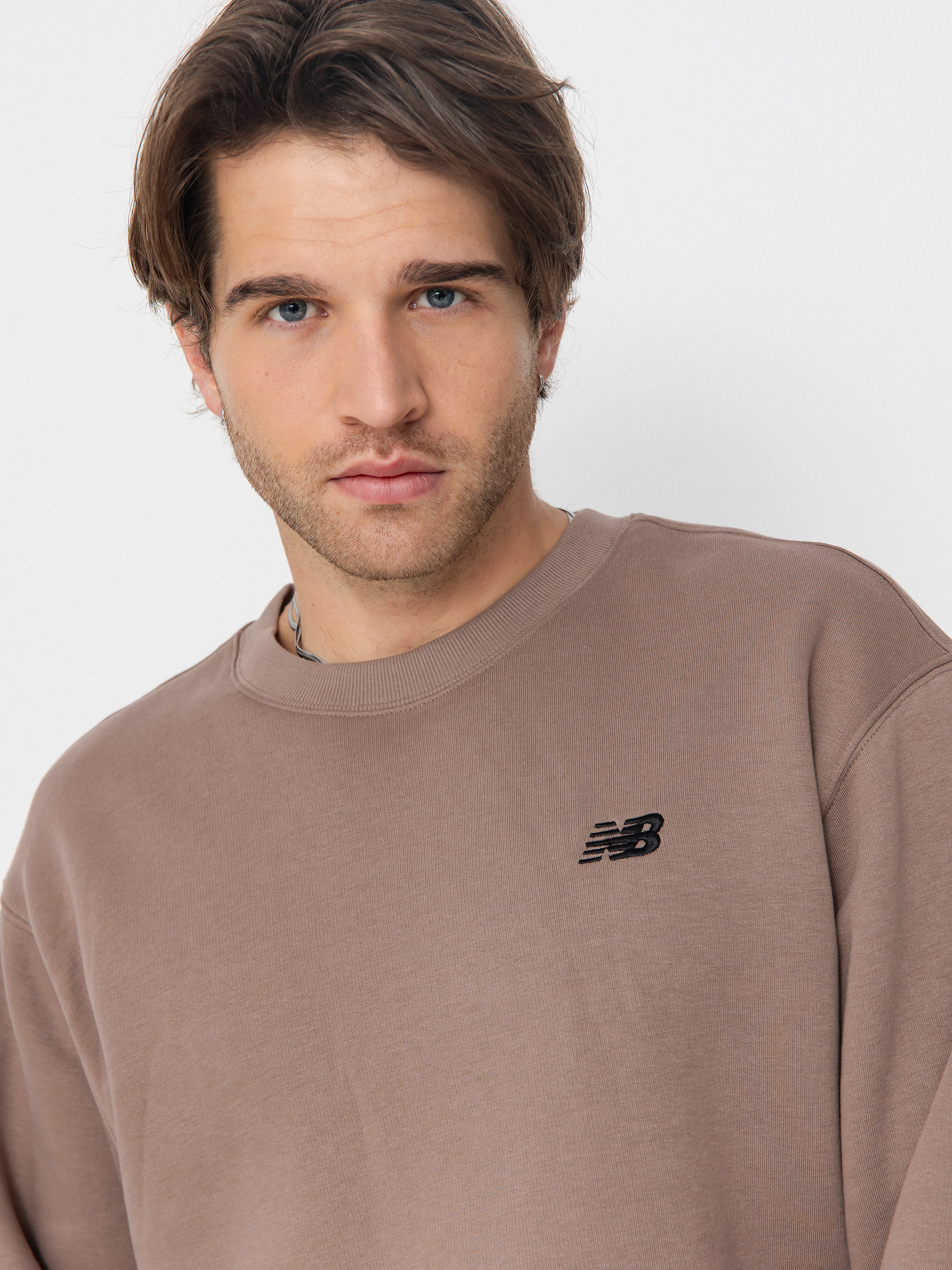 New Balance Linear Graphic Sweatshirt (brown)