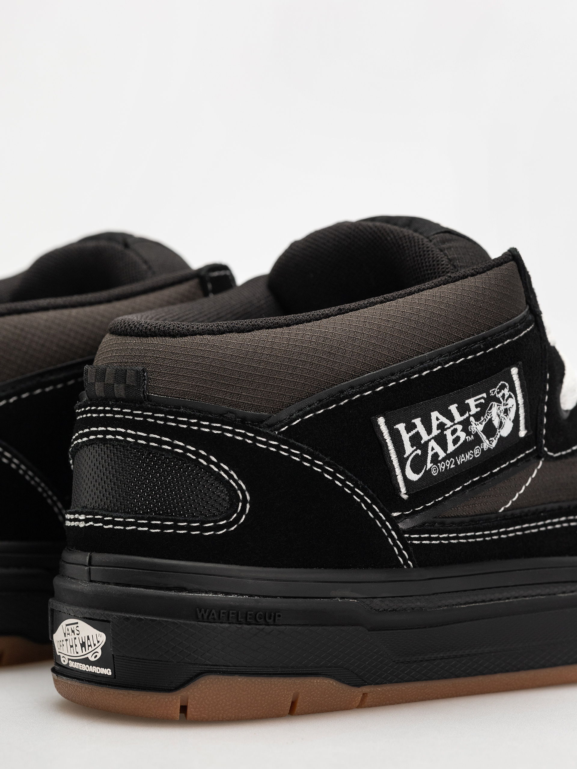 Vans Skate Half Cab Wafflecup Schuhe (black/asphalt)