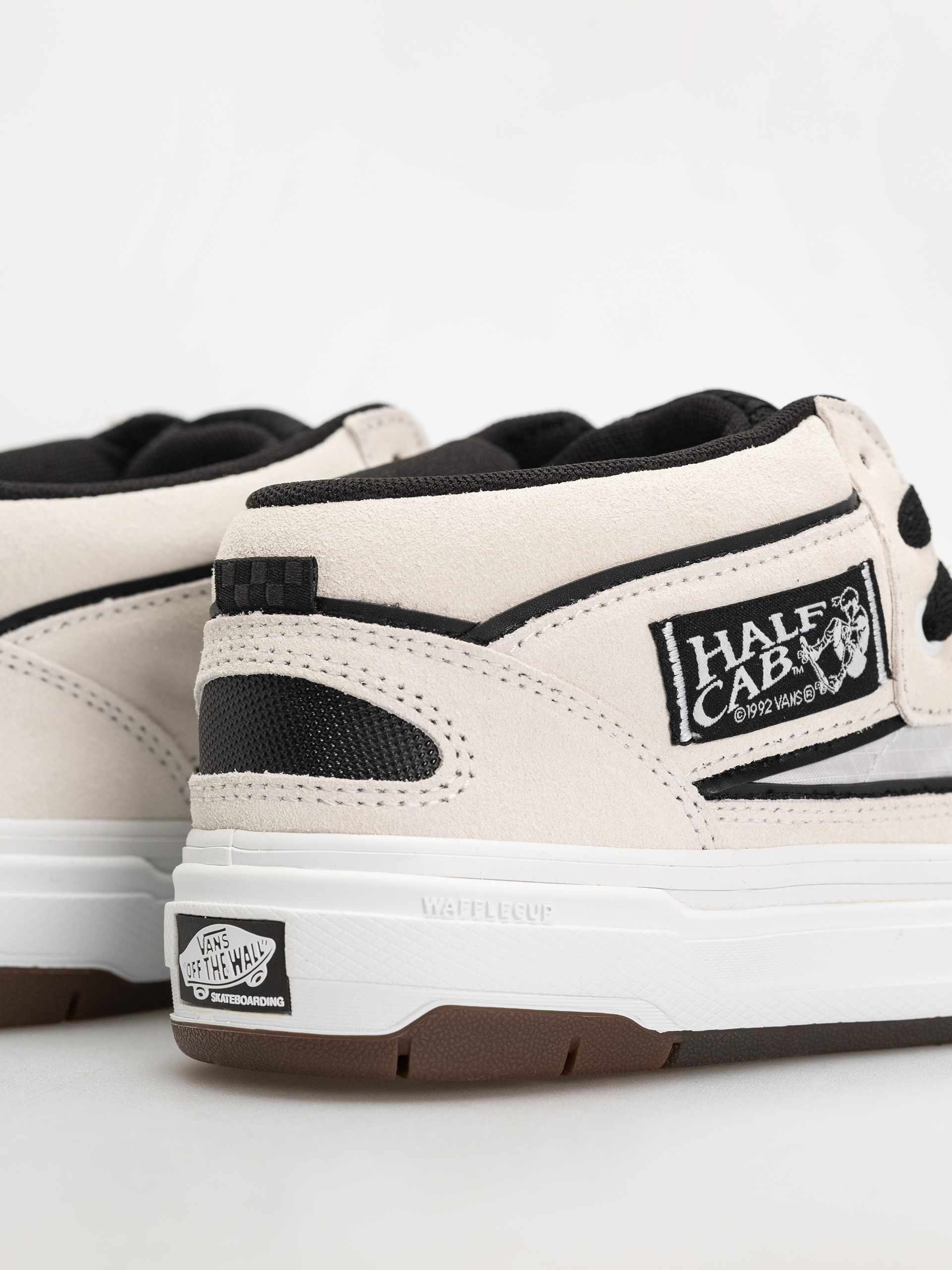 Vans Skate Half Cab Wafflecup Shoes (white/black)