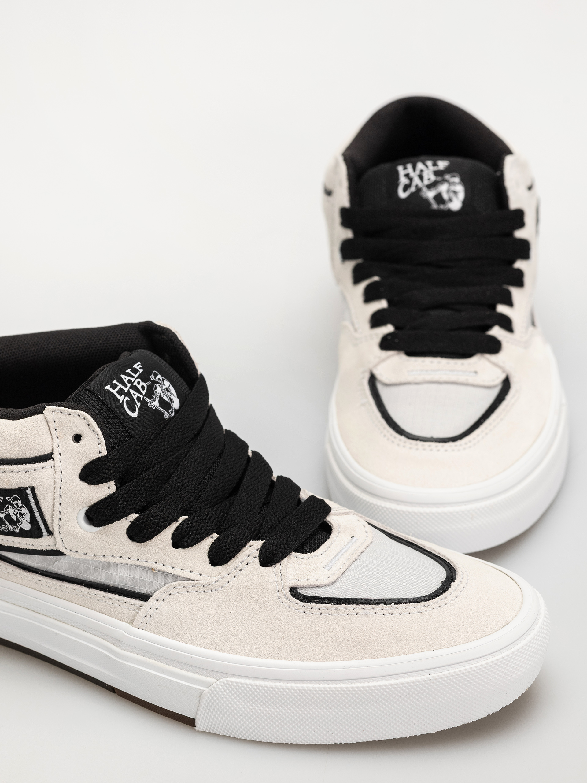Vans Skate Half Cab Wafflecup Shoes (white/black)