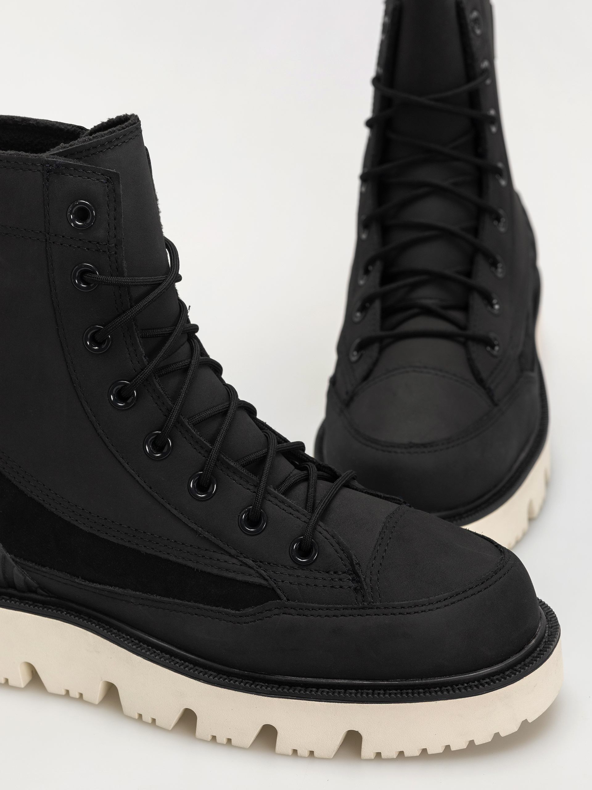 Converse Shoes Chuck 70 Rugged (black)