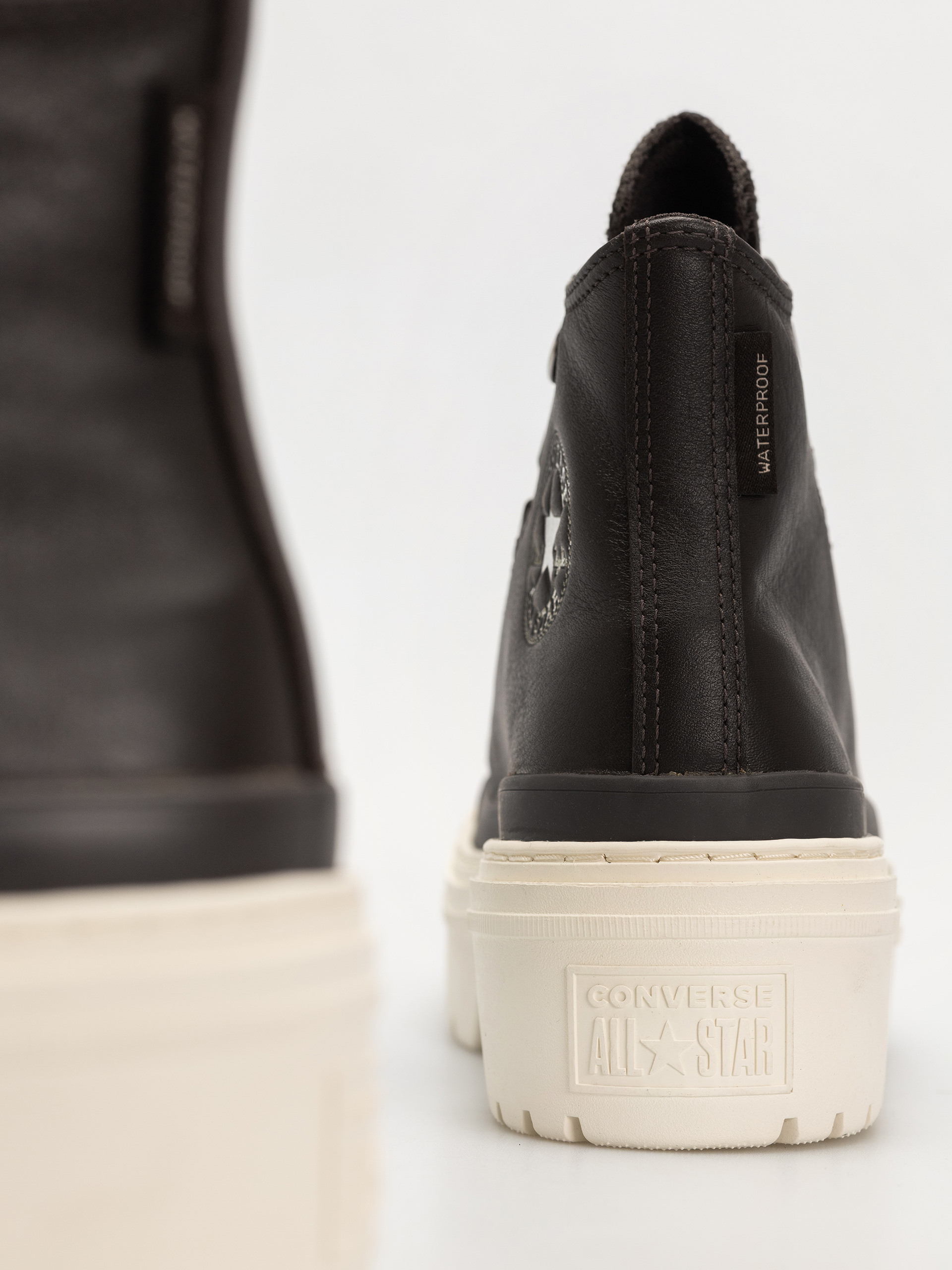 Converse Schuhe Chuck Taylor All Star Lugged Heel Wmn (chocolate/tan)