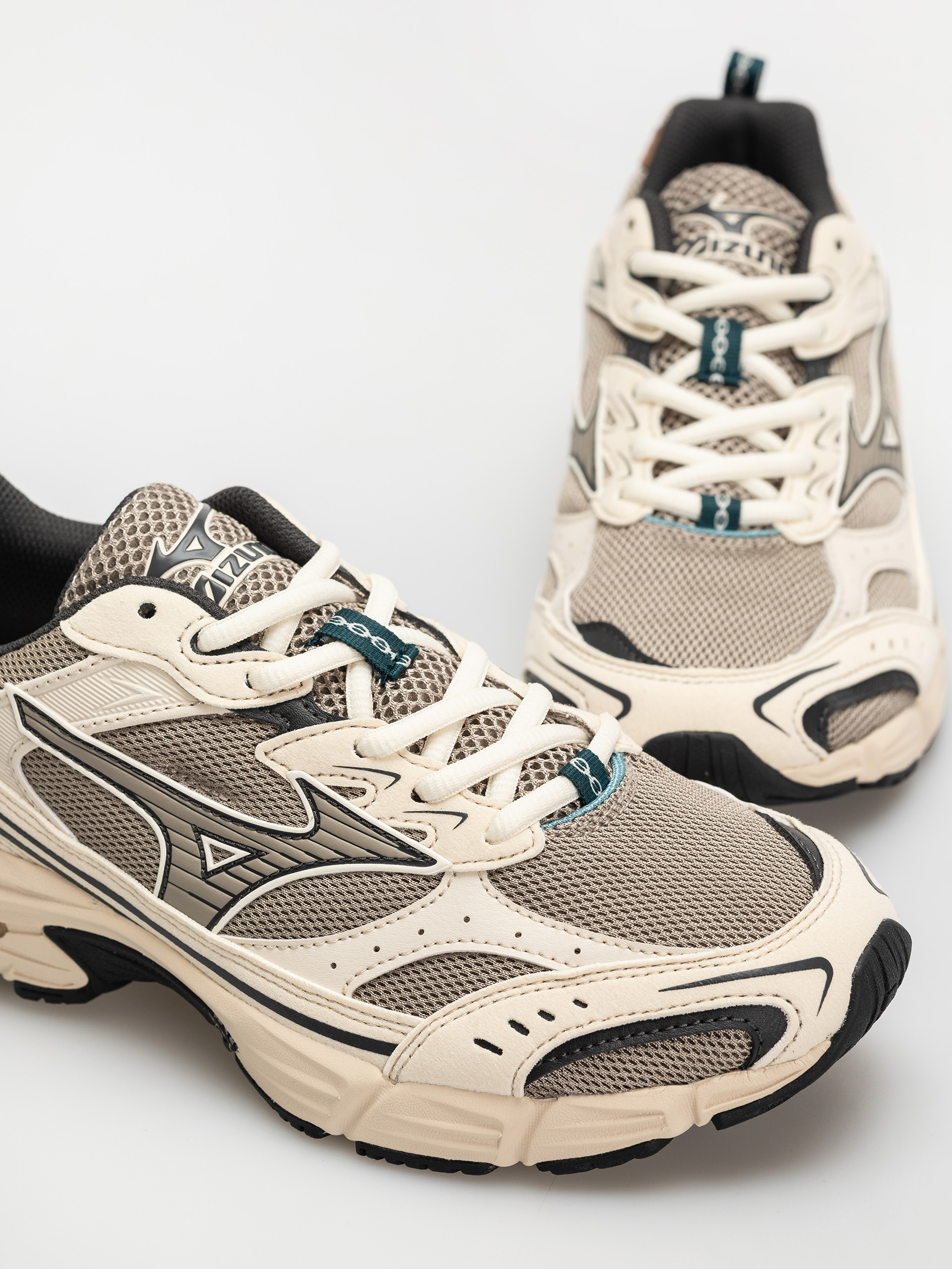 Mizuno Schuhe MXR (vintage khaki/vintage khaki/summer sand)