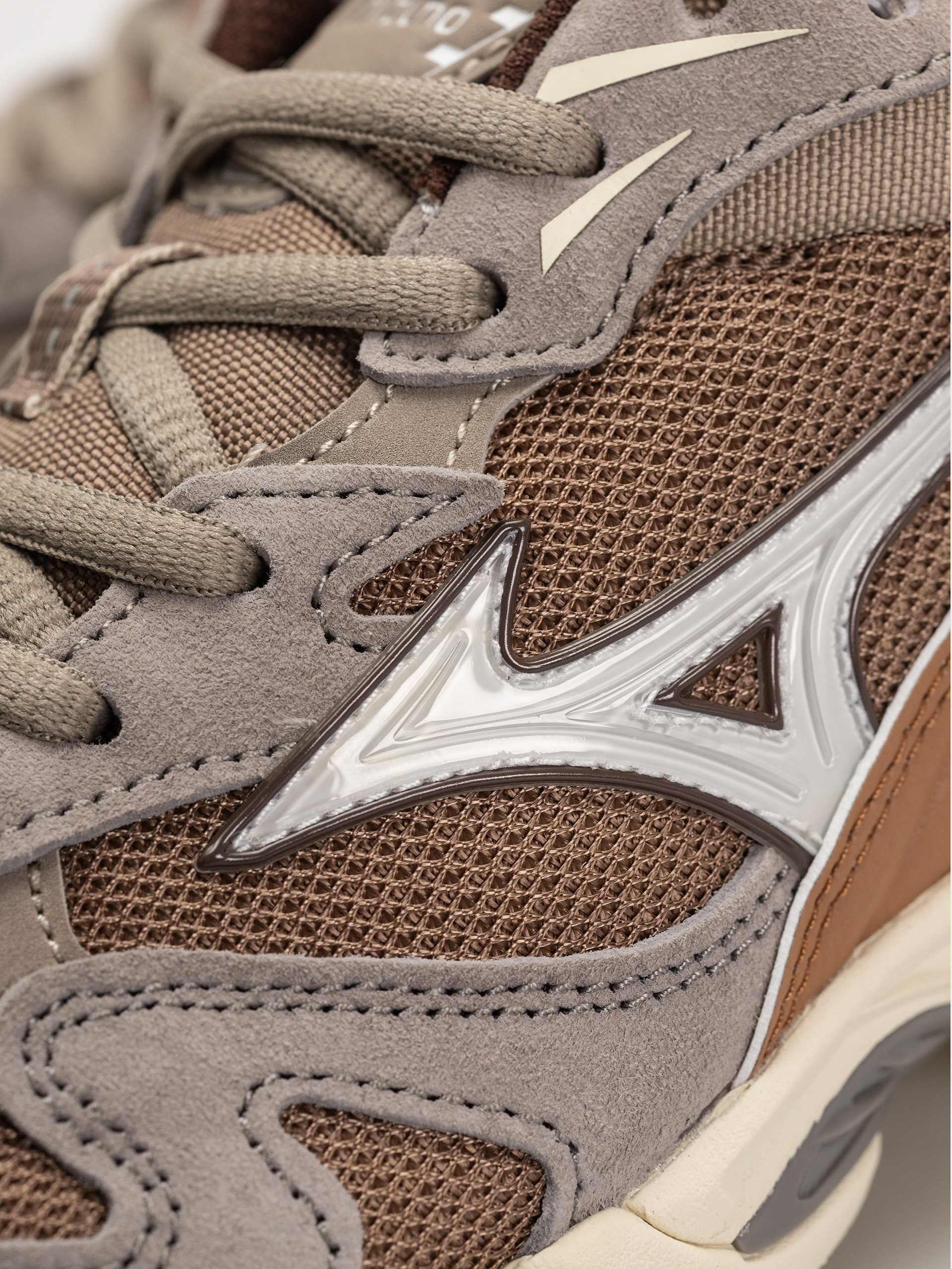 Mizuno Shoes Wave Rider 10 (fossil/white/thrush)