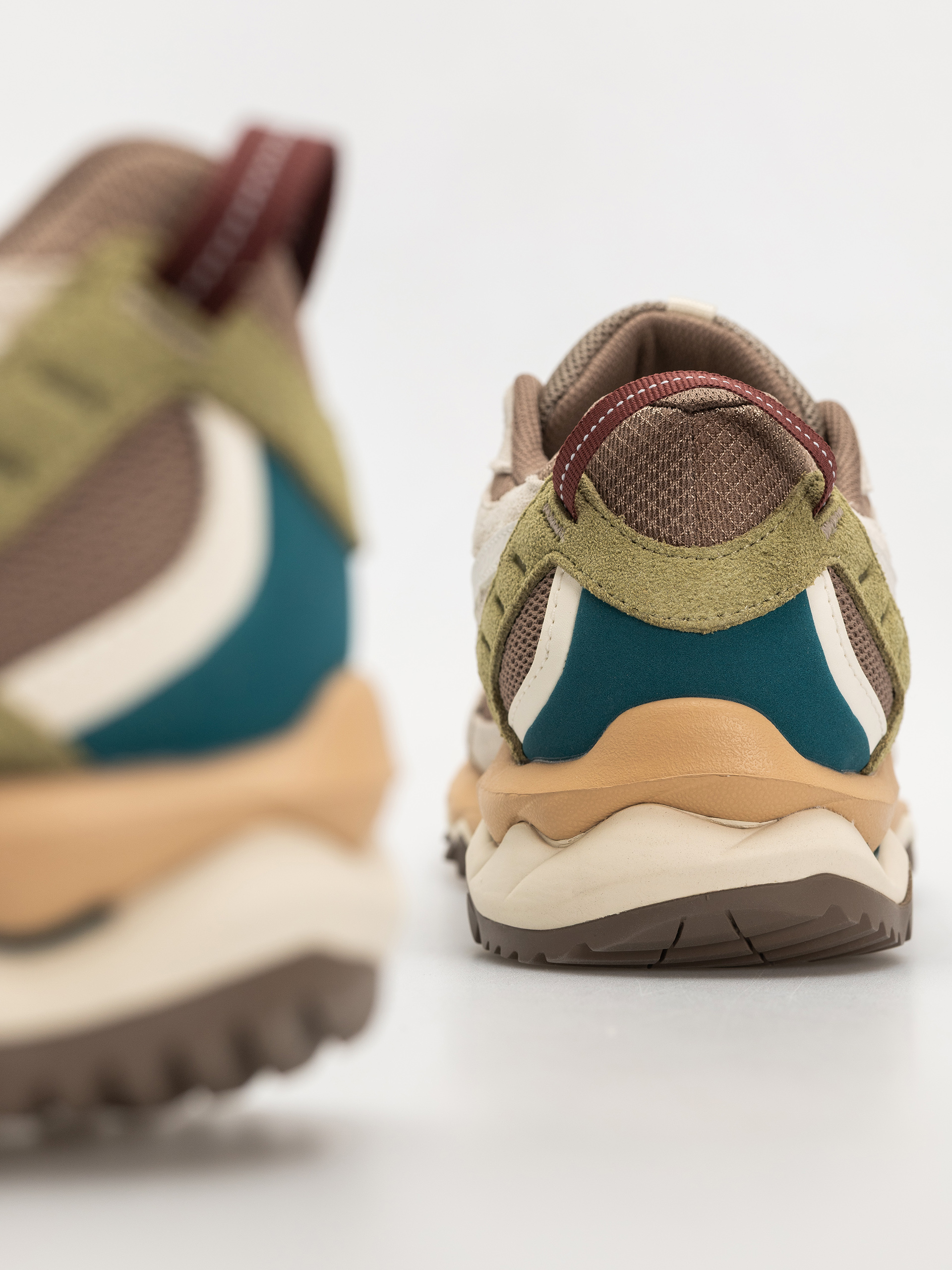 Mizuno Shoes Wave Mujin TL (fossil/snow white/summer sand)