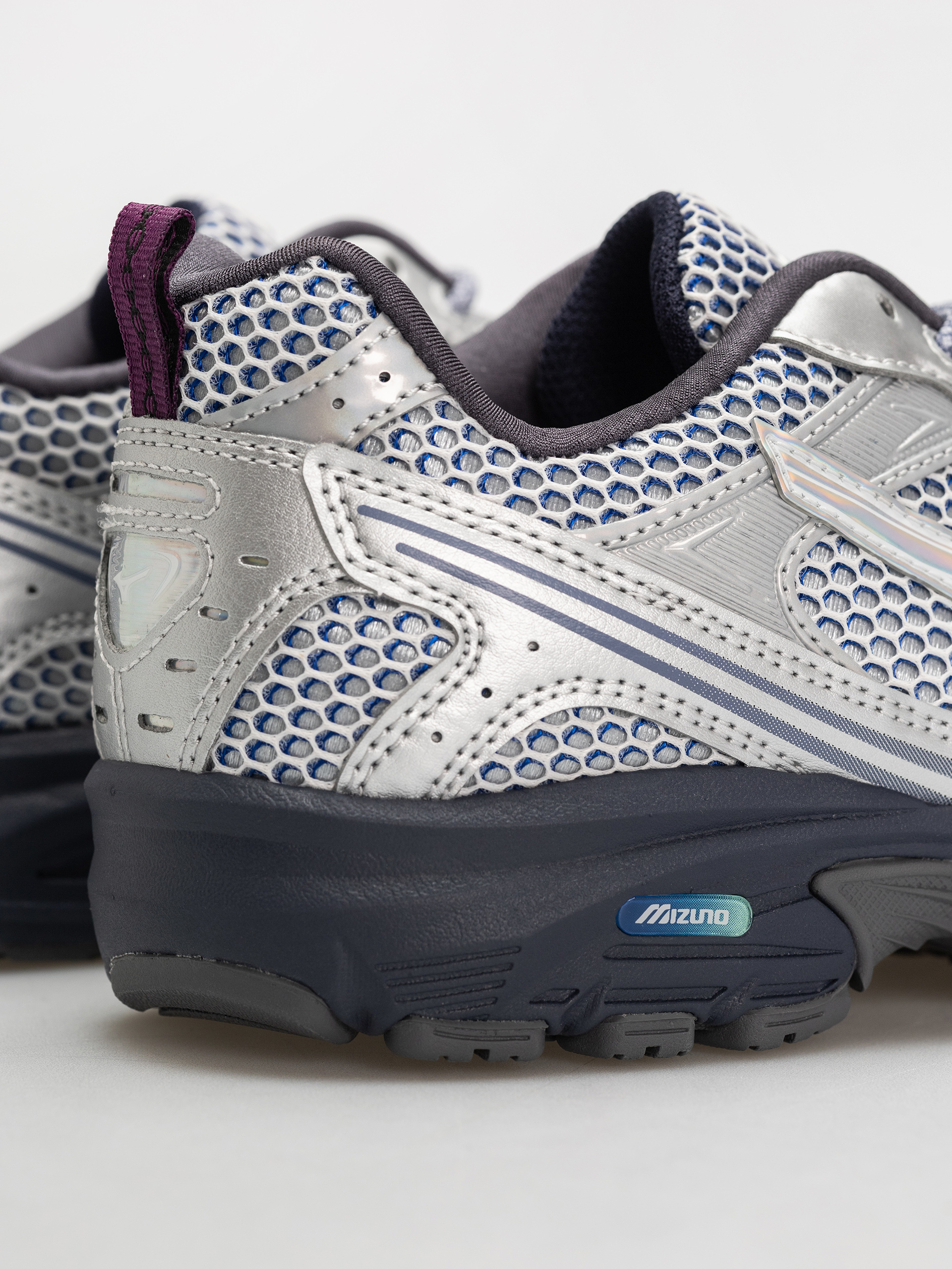 Mizuno Shoes MXR (silver/silver/nimbus cloud)