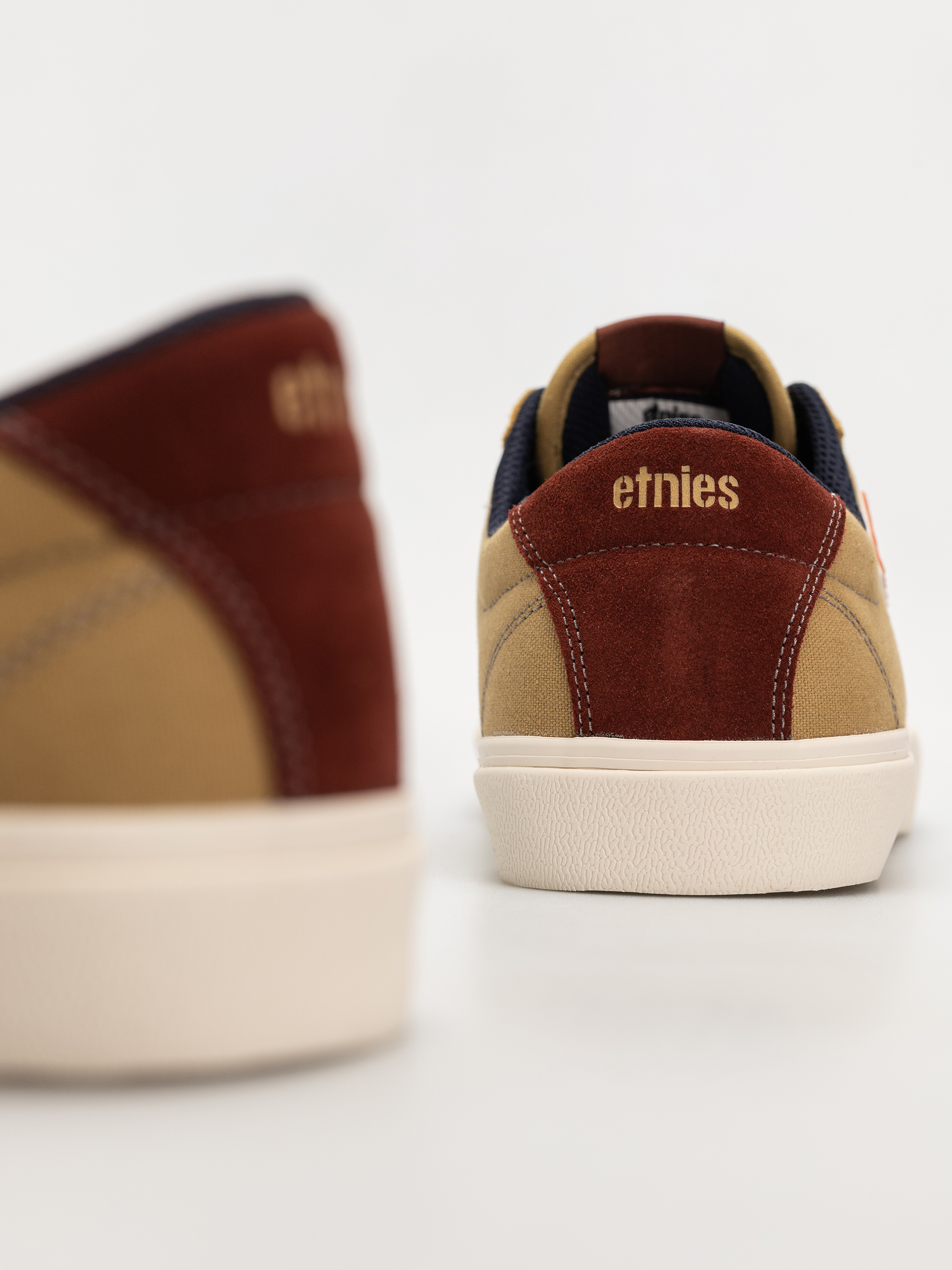 Etnies Shoes Barge Plus (tan/brown)