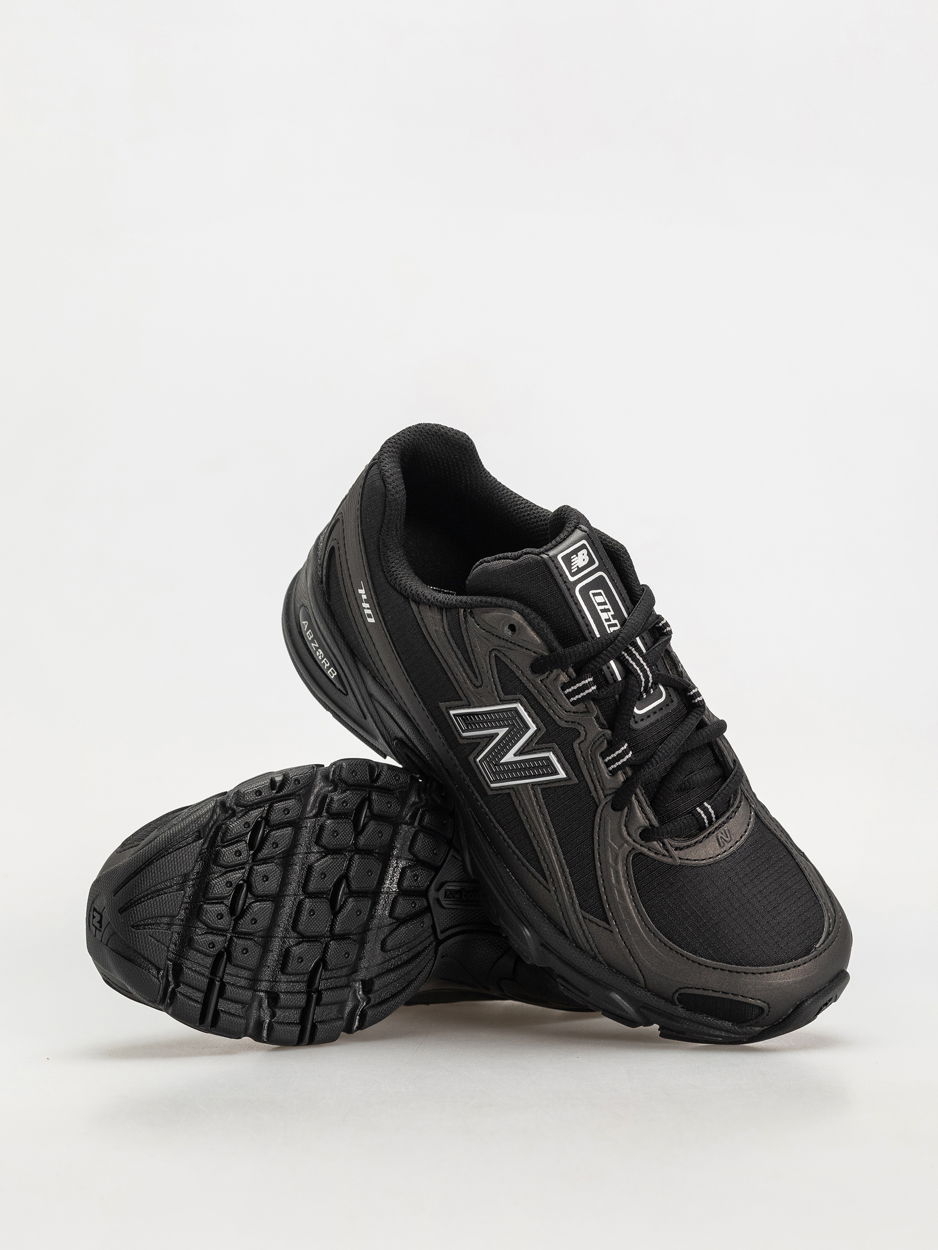 新品未使用　箱あり　New Balance 740 21cm New Balance 740 Shoes (black)