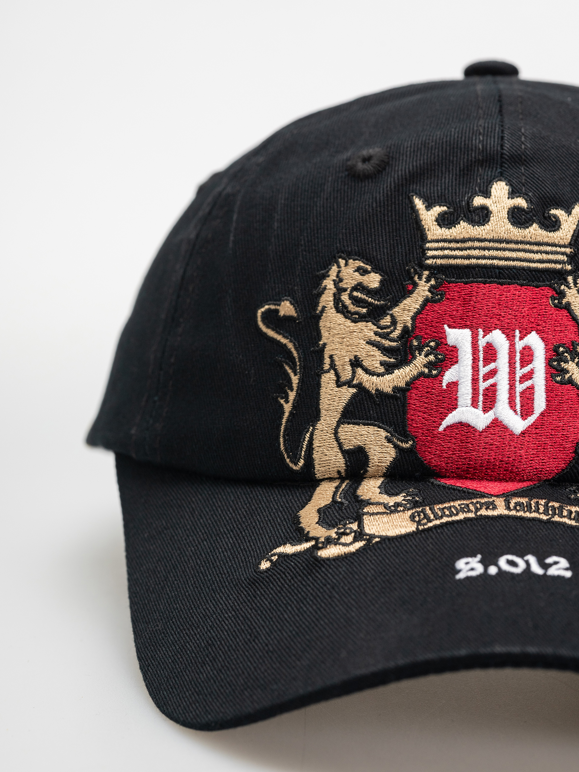 Wasted Paris Crest Cap (black)