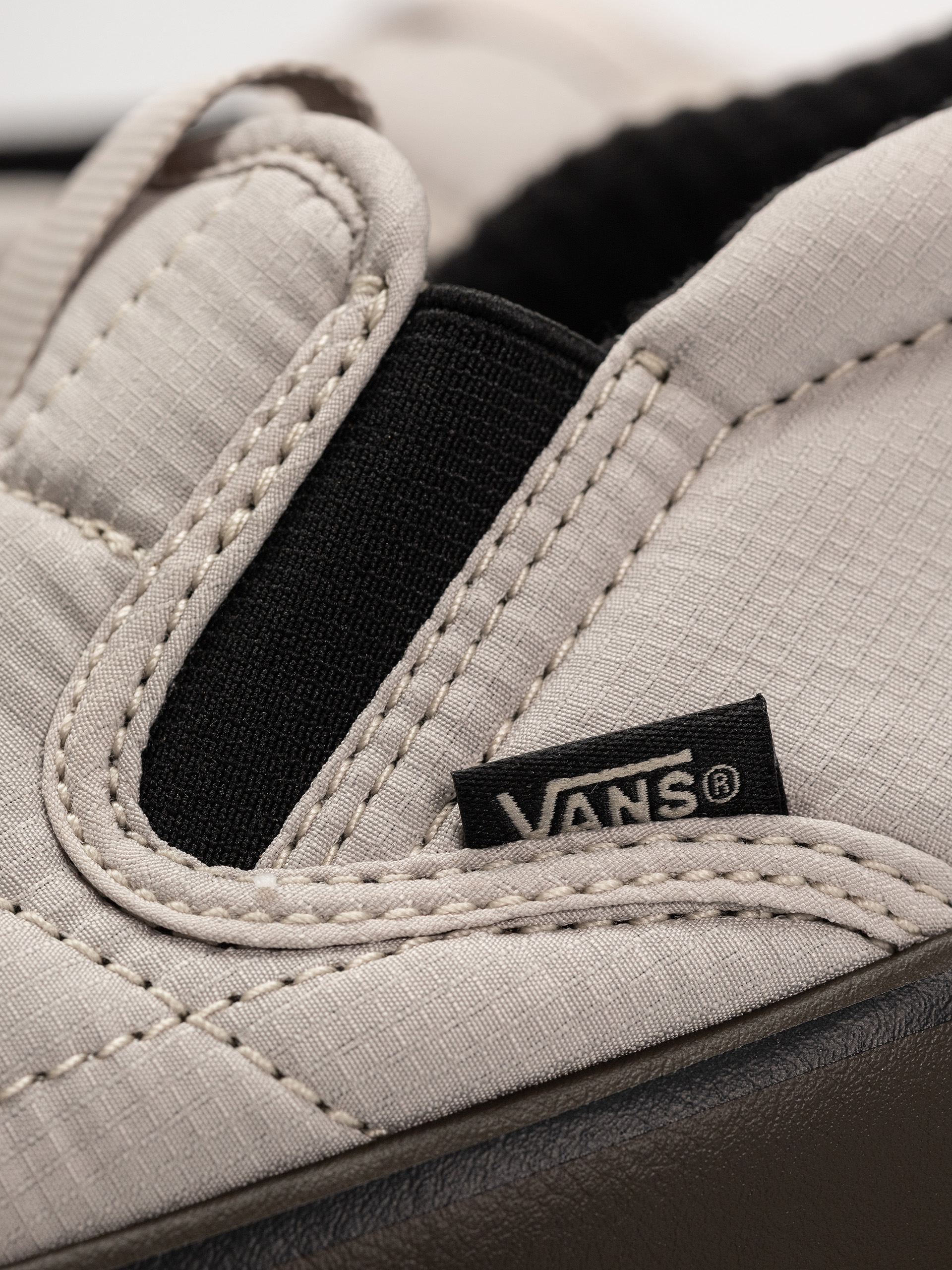 Vans Shoes Mte Snow Lodge Slipper Mid (oatmeal/gum)