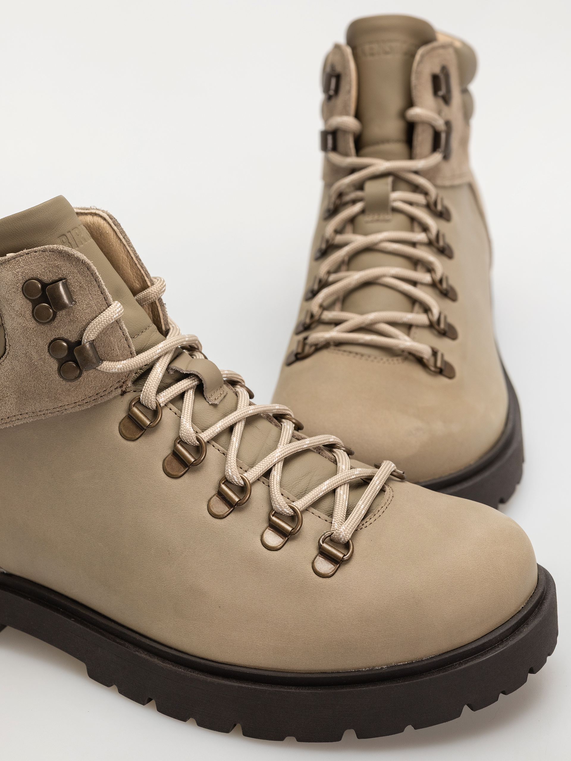 Birkenstock Shoes Jackson 2.0 Regular (taupe)