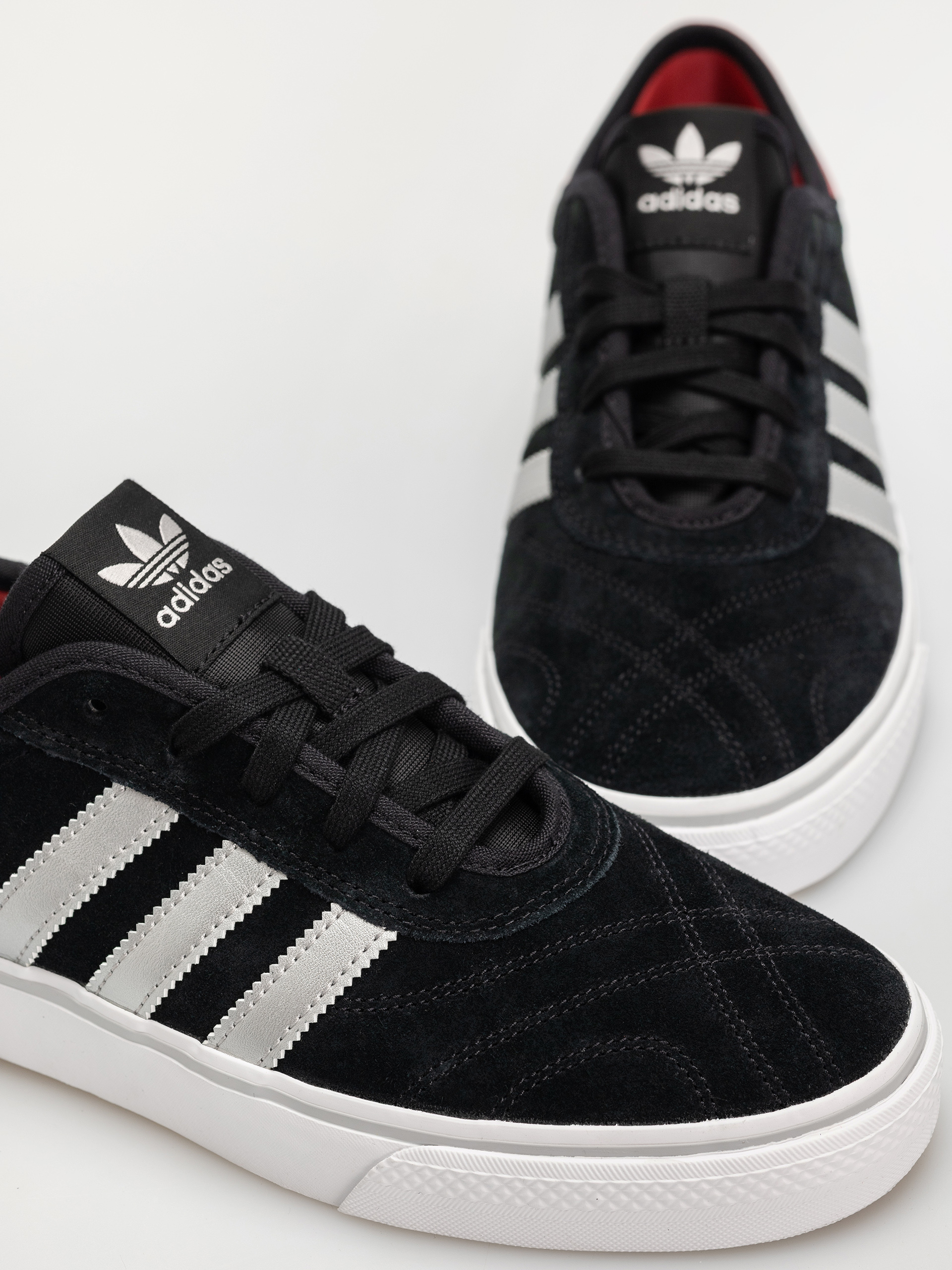 adidas Schuhe Adi Ease (cblack/silvmt/betsca)