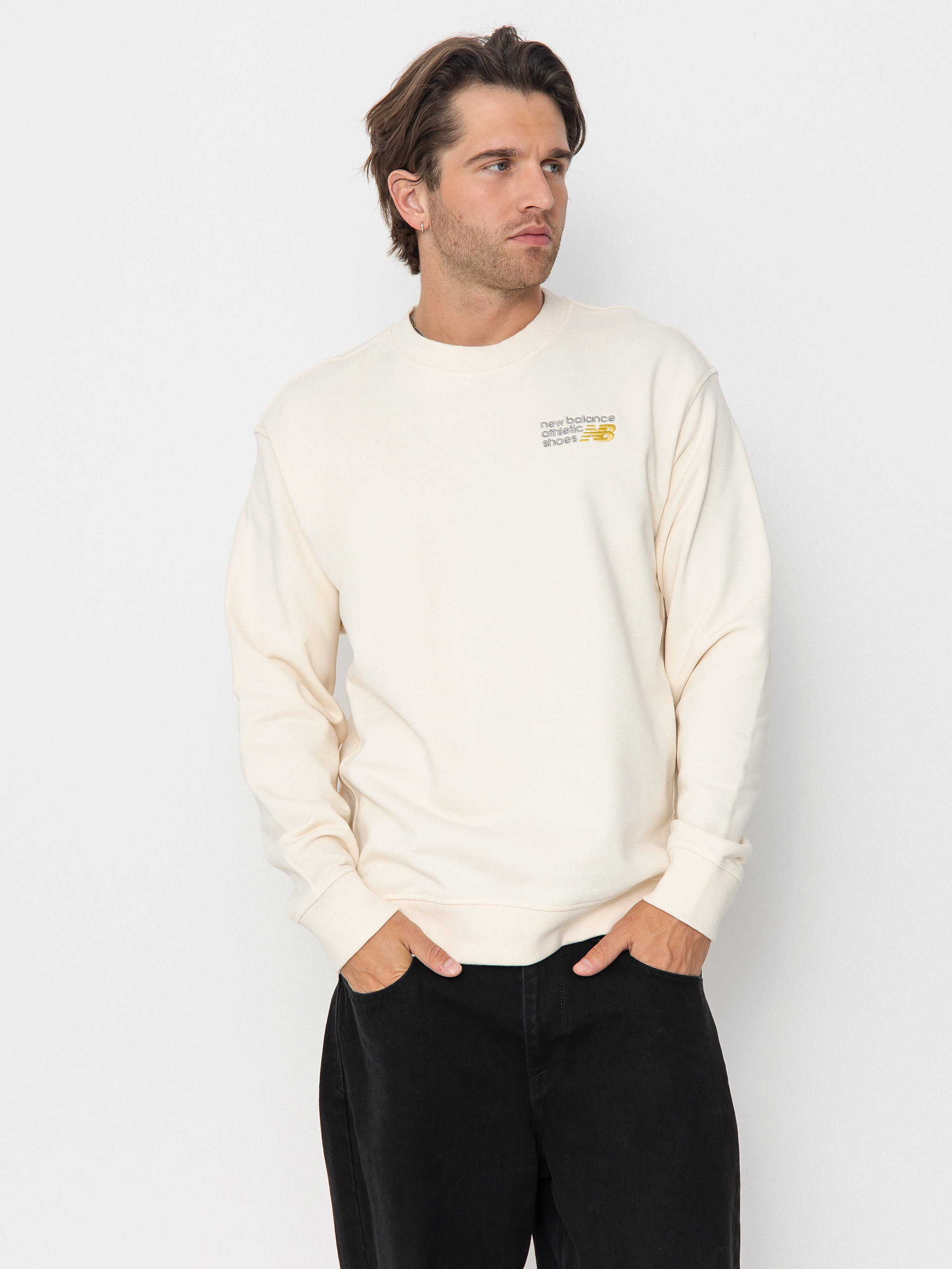New Balance Athletics Premium Logo Crew Sweatshirt (white)